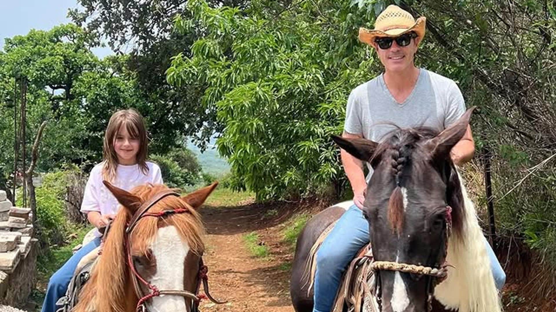 Mauricio Ochmann y su hija Kailani