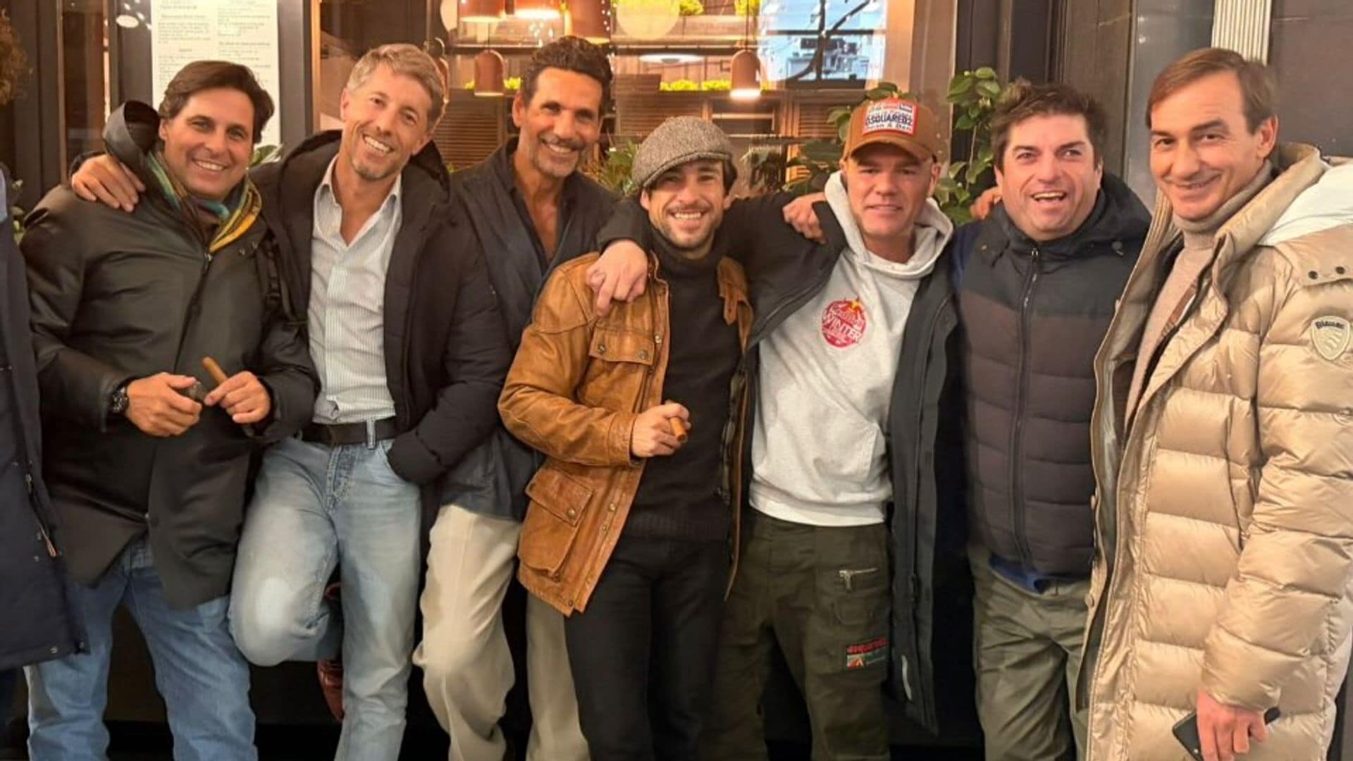 Francisco Rivera comparte la foto de la comida navideña con otros toreros