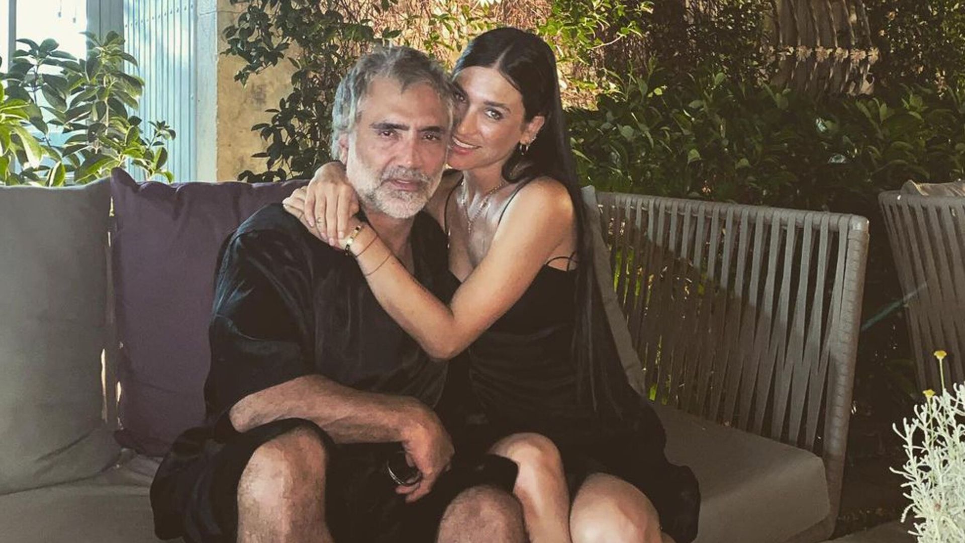 Alejandro Fernández y la cariñosa felicitación a su ex Karla Laveaga, ¿regresaron?