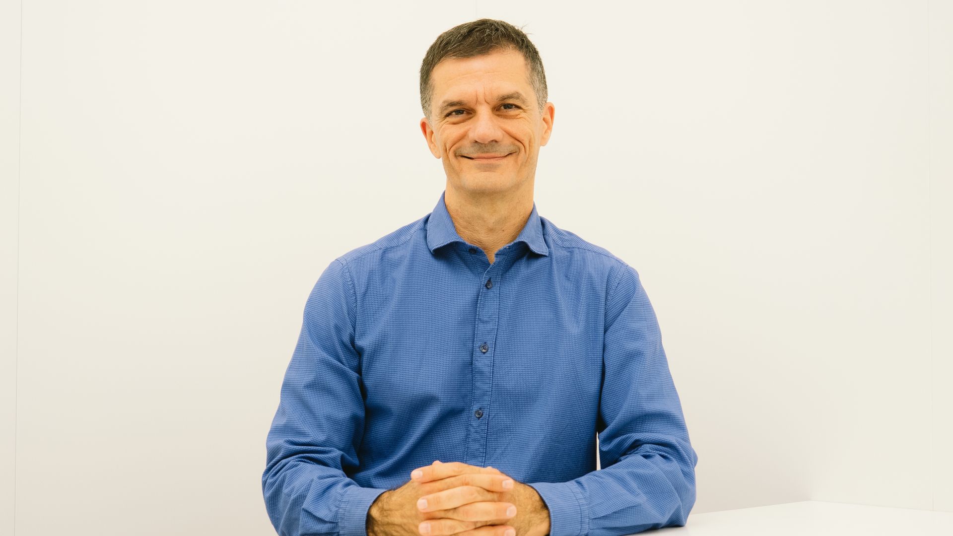 Dr. Alessandro Thione, especialista en Cirugía Plástica Reconstructiva y Estética