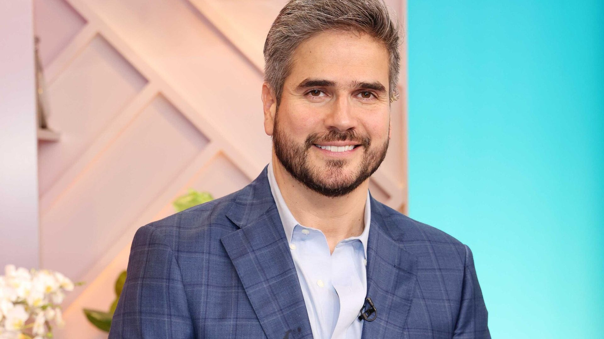 Así reaccionó Daniel Arenas ante el revuelo que causó su reaparición pública junto a Daniela Álvarez