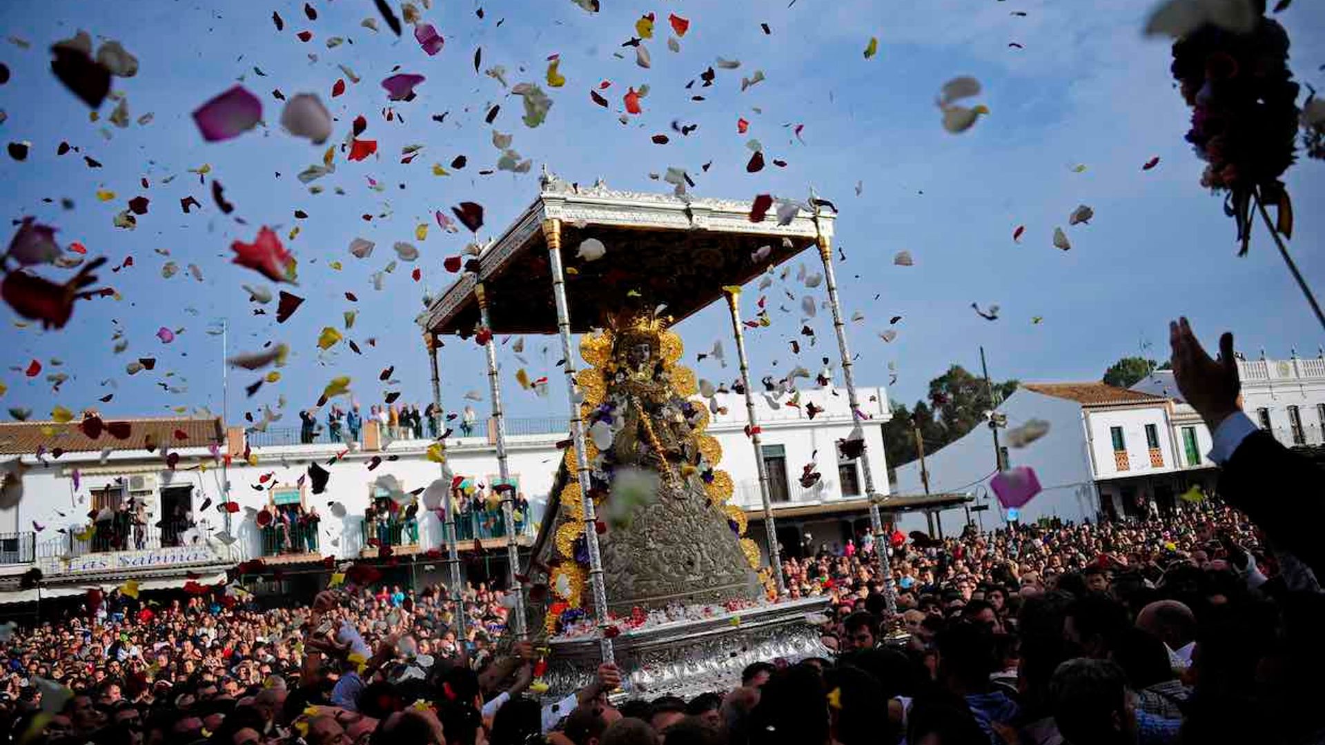La fiesta de El Rocío se vive, se siente y, sobre todo, se canta