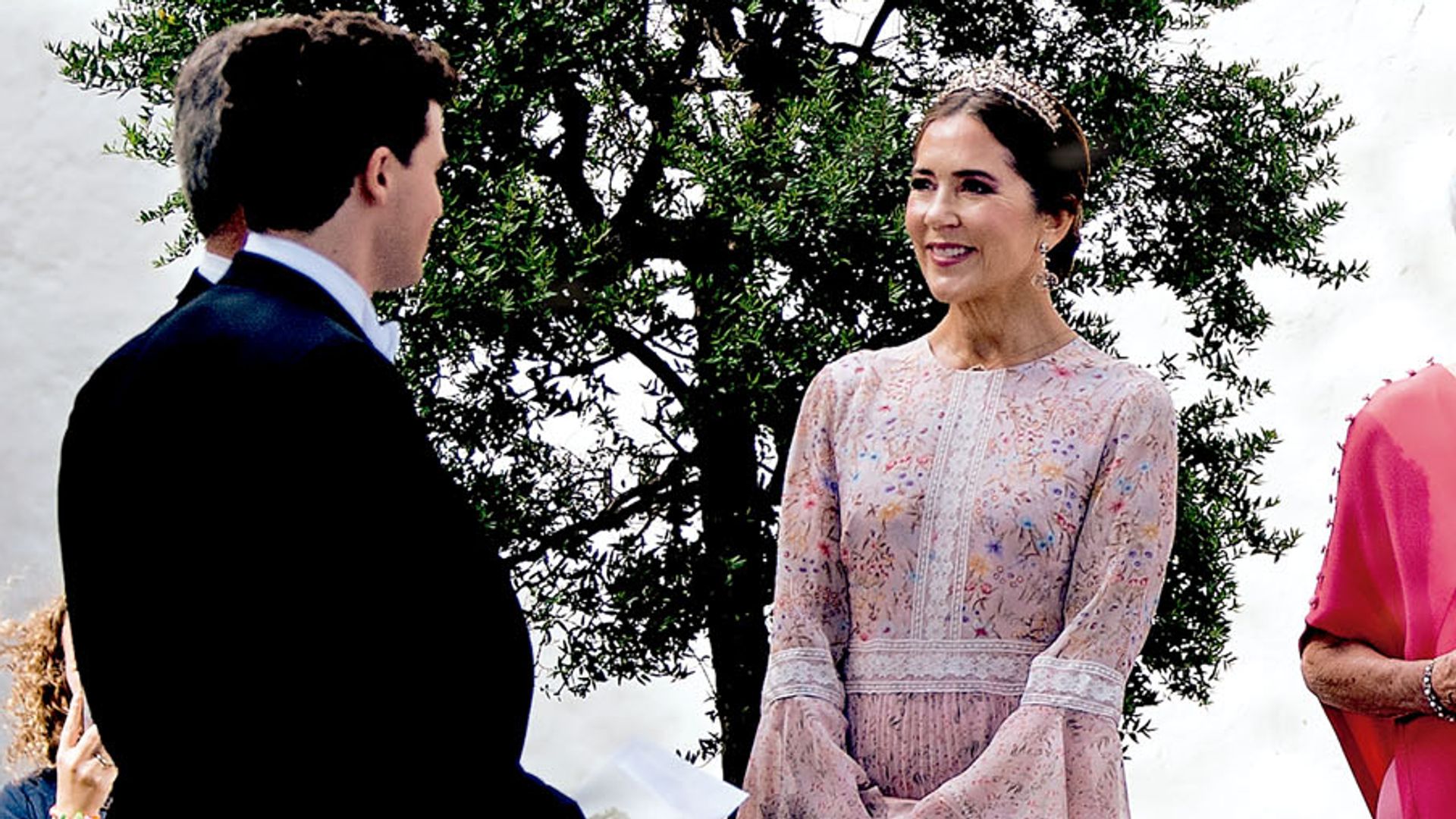 Mary de Dinamarca en la boda del ahijado del rey