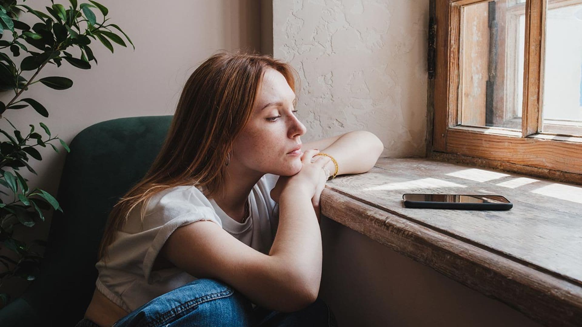 Qué es el 'sadfishing': cuando la tristeza es la protagonista en redes sociales