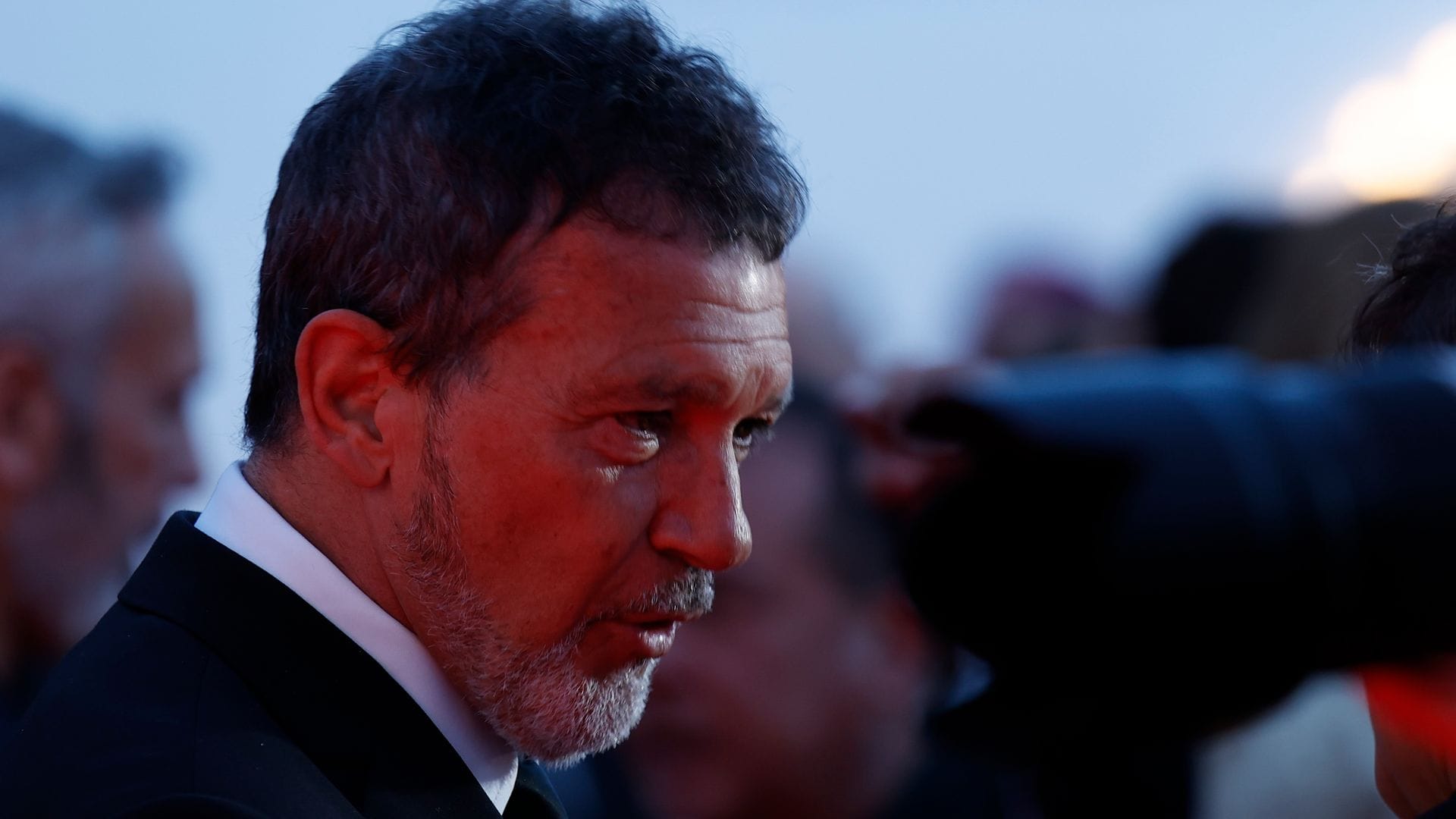 El detalle de Antonio Banderas con la prensa en la boda de su hija Stella