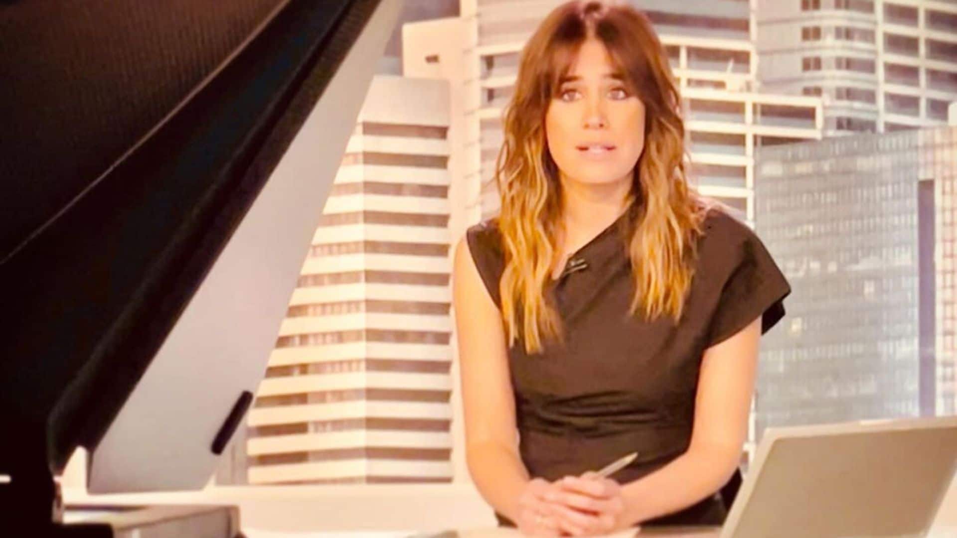 David Cantero se cuela en el plató de Informativos Telecinco para sorprender a Isabel Jiménez