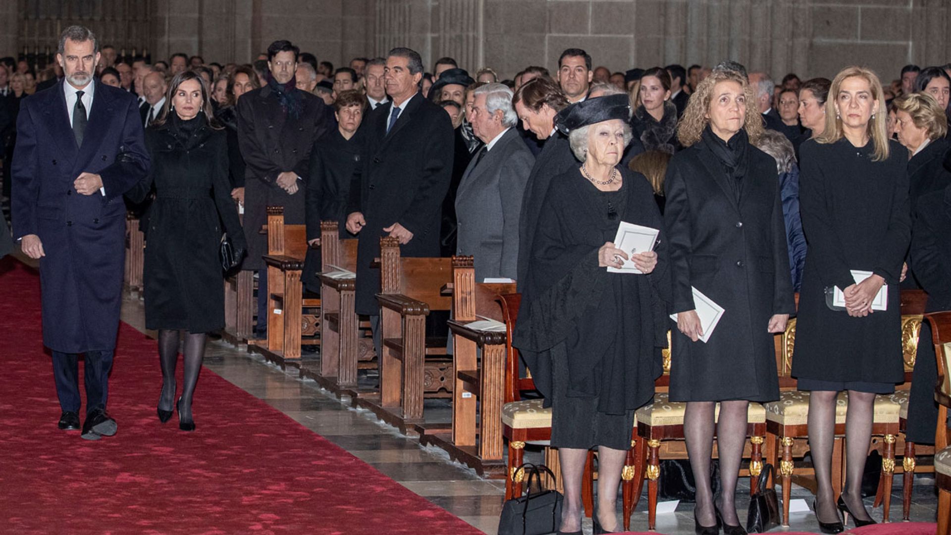 El reencuentro de los reyes Felipe y Letizia con don Juan Carlos, doña Sofía y las infantas Elena y Cristina