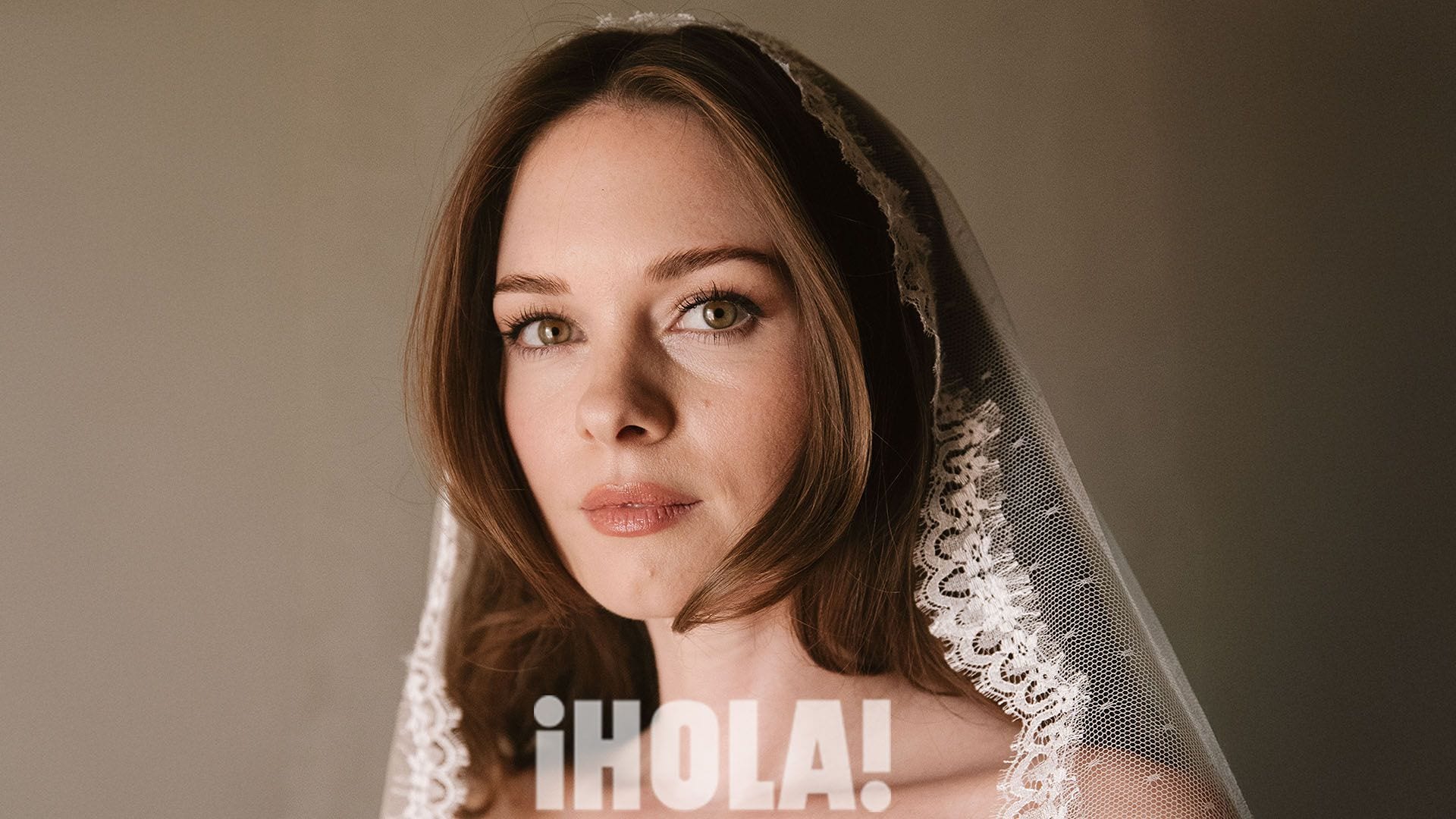 Stella Banderas vestida de novia 