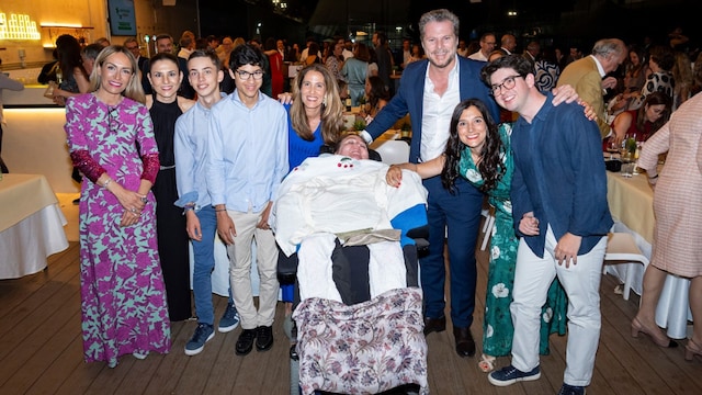 Luján Argüelles , María José Jiménez , Daniel Pernia, Santiago Garcia, Ana Guadan, Marimar Garcia, Jota Abril, Mónica Tirado y Pablo Ramírez.