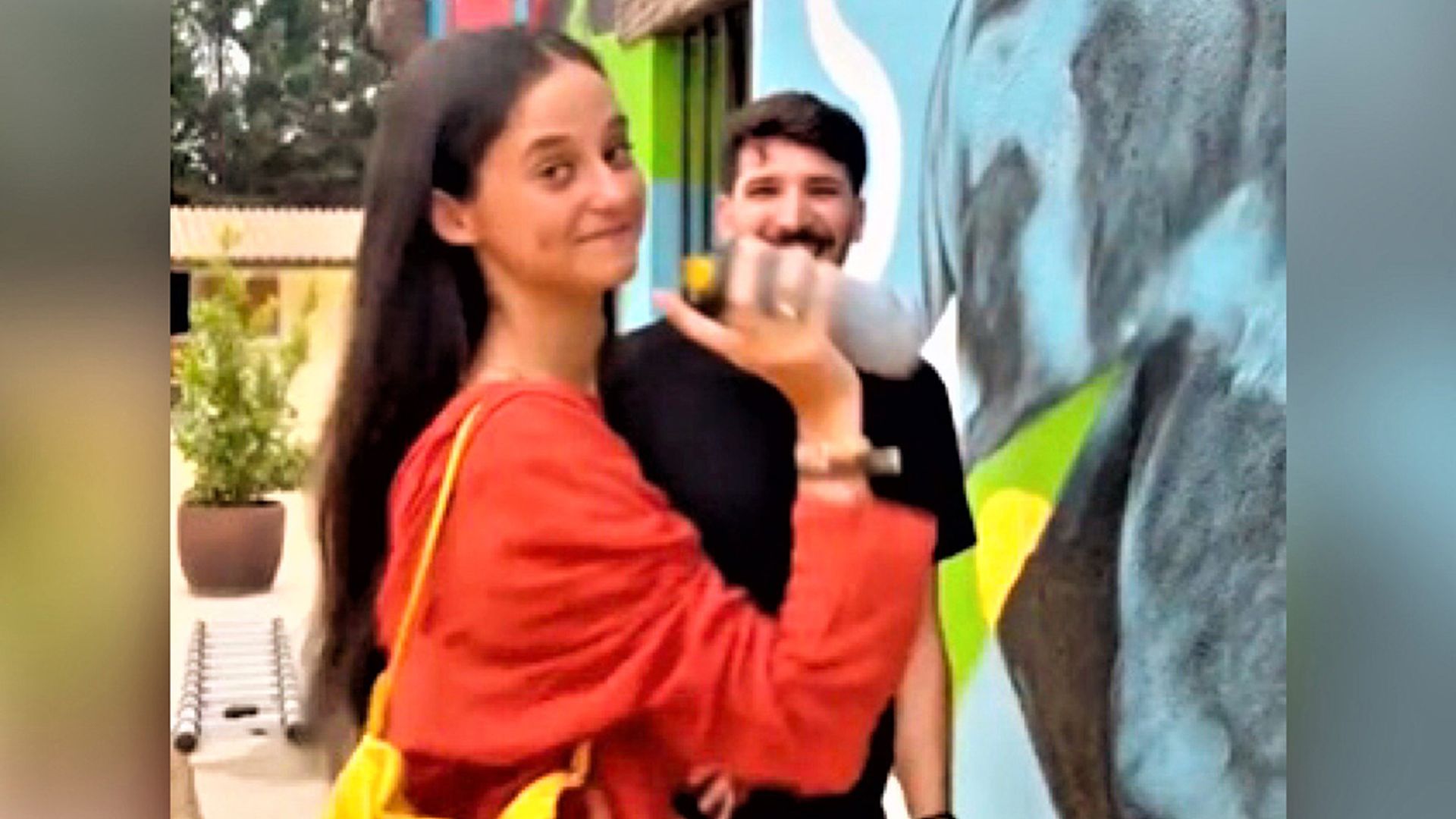 ¡Como nunca la habías visto! Victoria de Marichalar pintando un graffiti en la fiesta de cumpleaños más impresionante