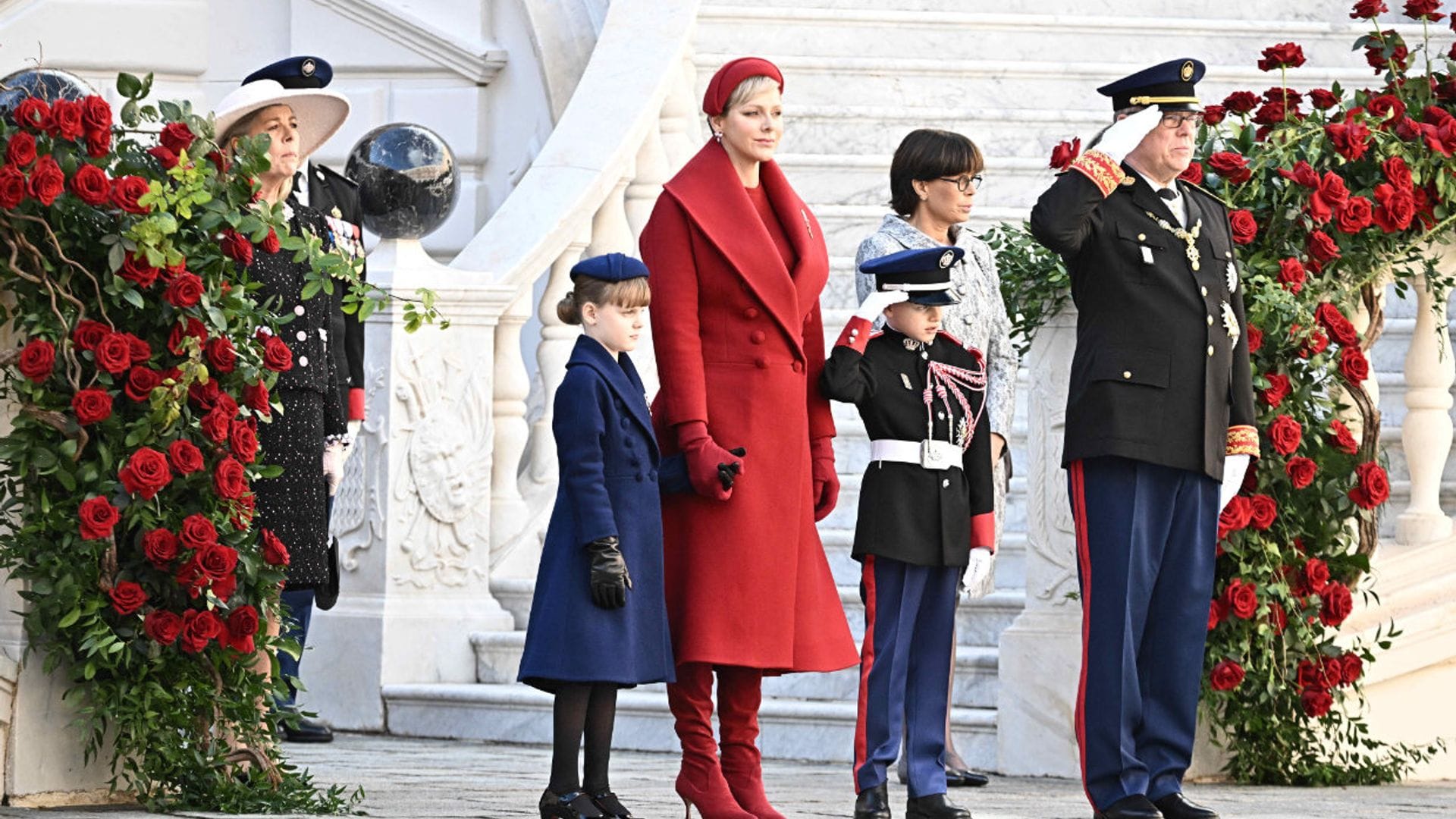Alberto y Charlene de Mónaco presiden el Día Nacional del Principado junto con todos los Grimaldi