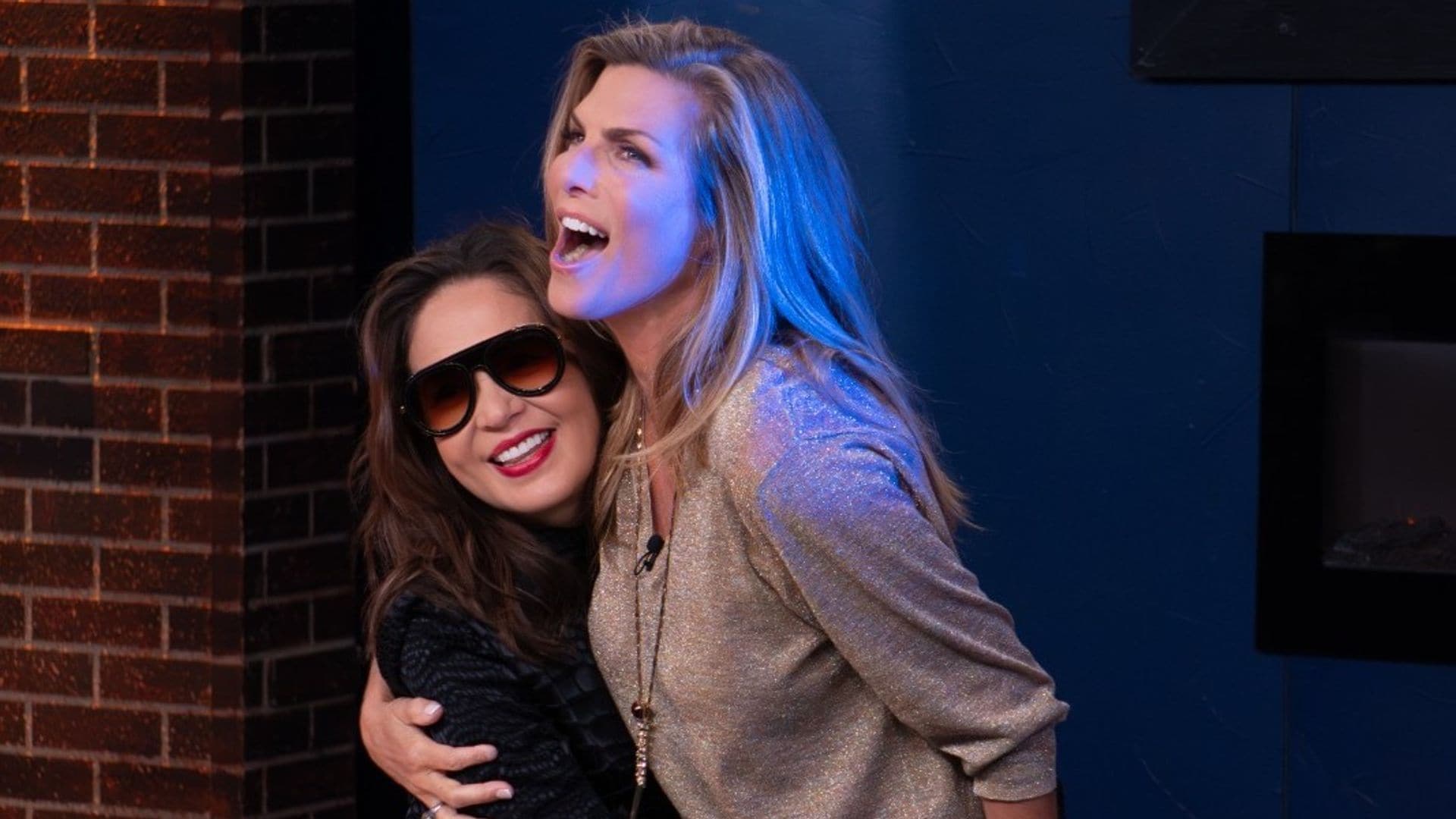 Montserrat Oliver y Yolanda Andrade