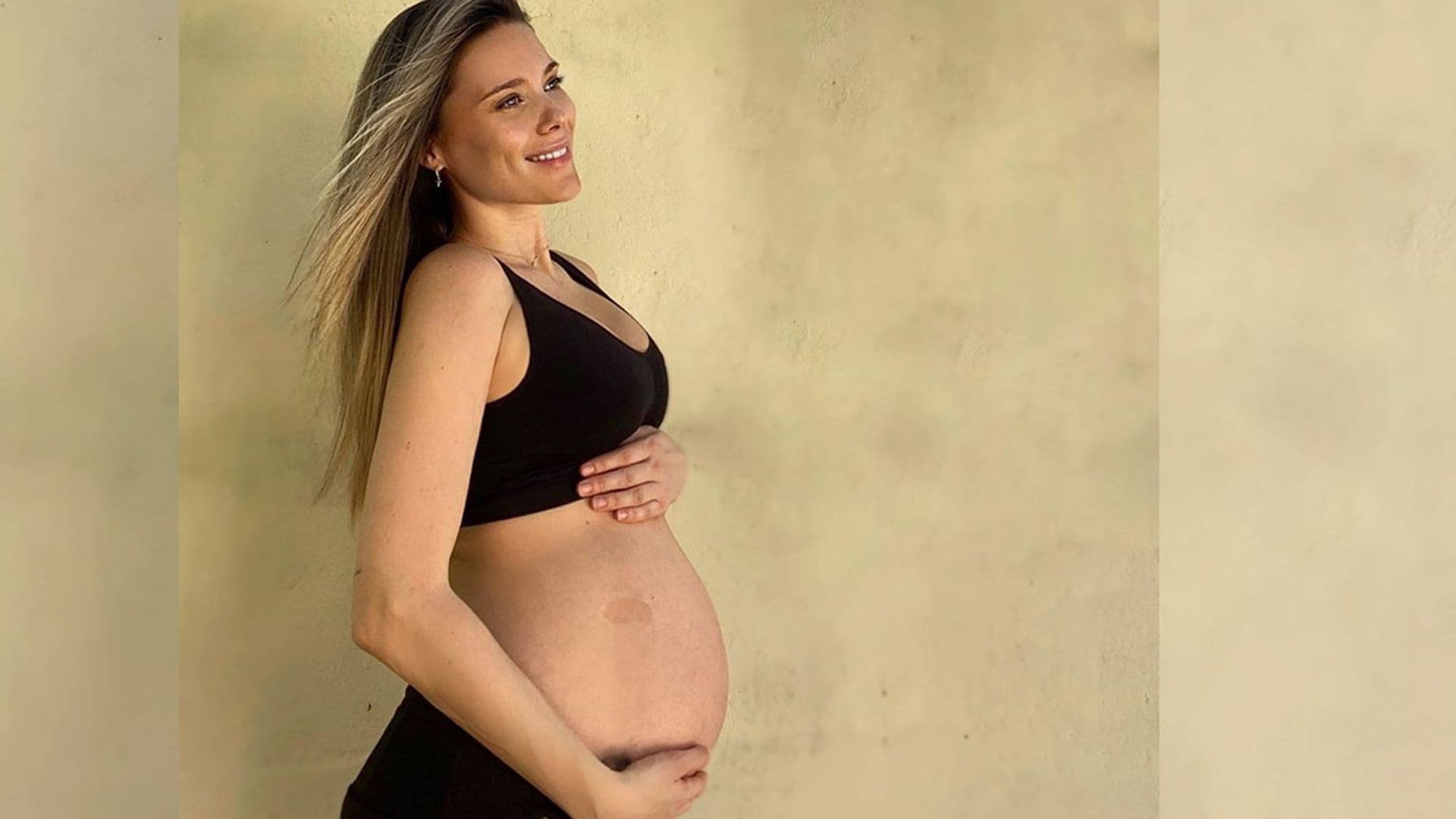 La imagen más sensual de Lorena Gómez posando espectacular en la recta final del embarazo
