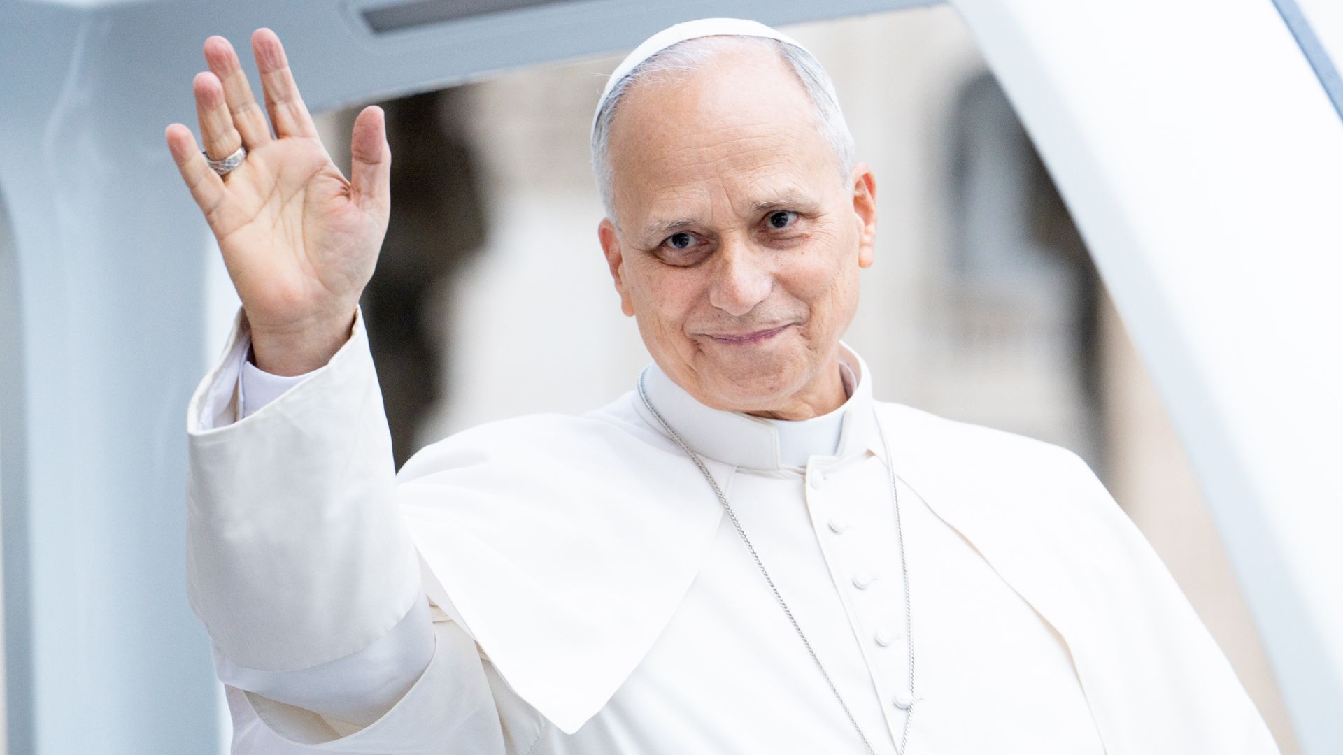El papa León XIV cancela su viaje a Asís por recomendación médica 10 días después de ser operado de cáncer de pulmón