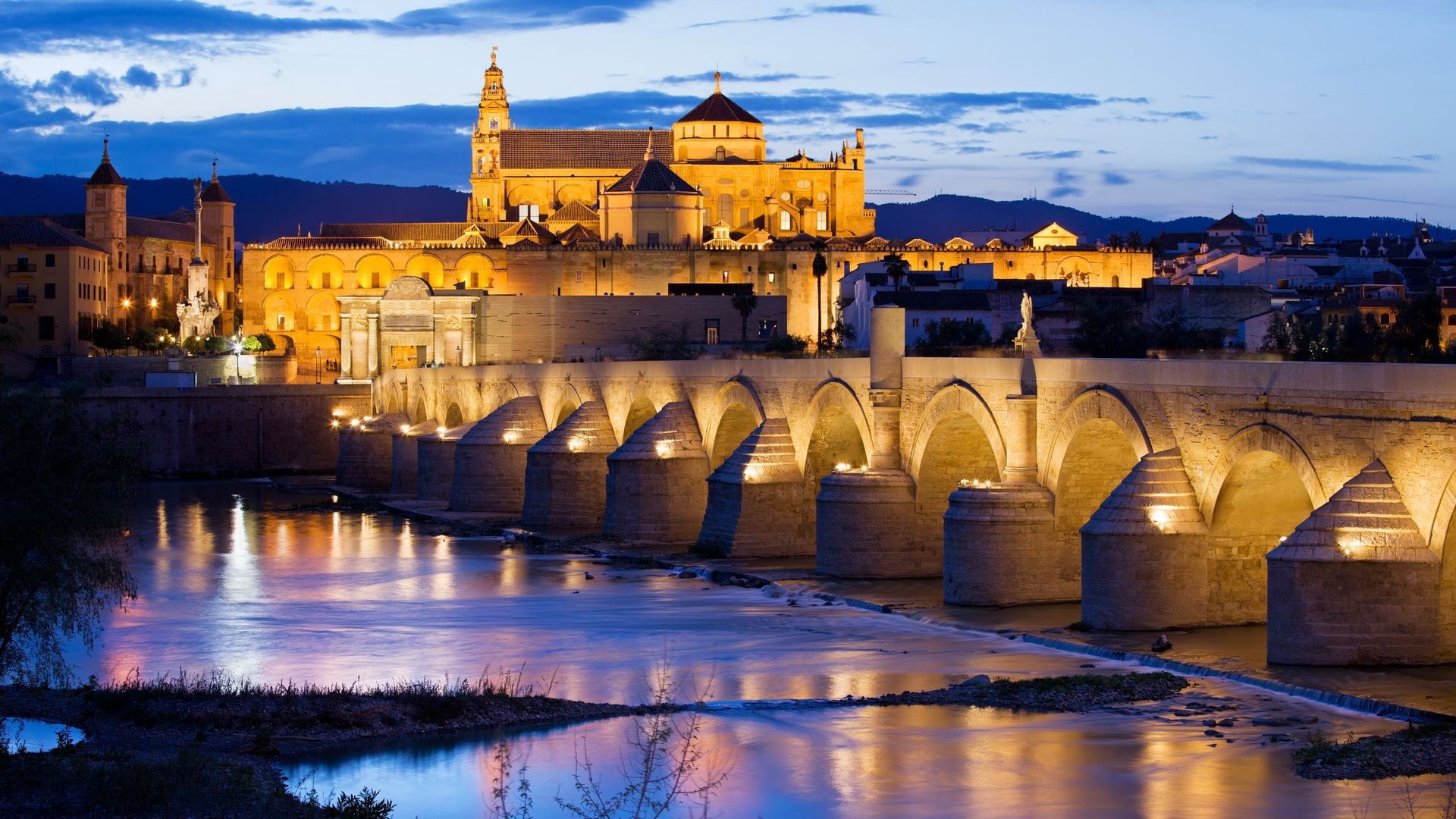Córdoba se viste de arte: aprovecha tu escapada para disfrutar de una noche de duende flamenco