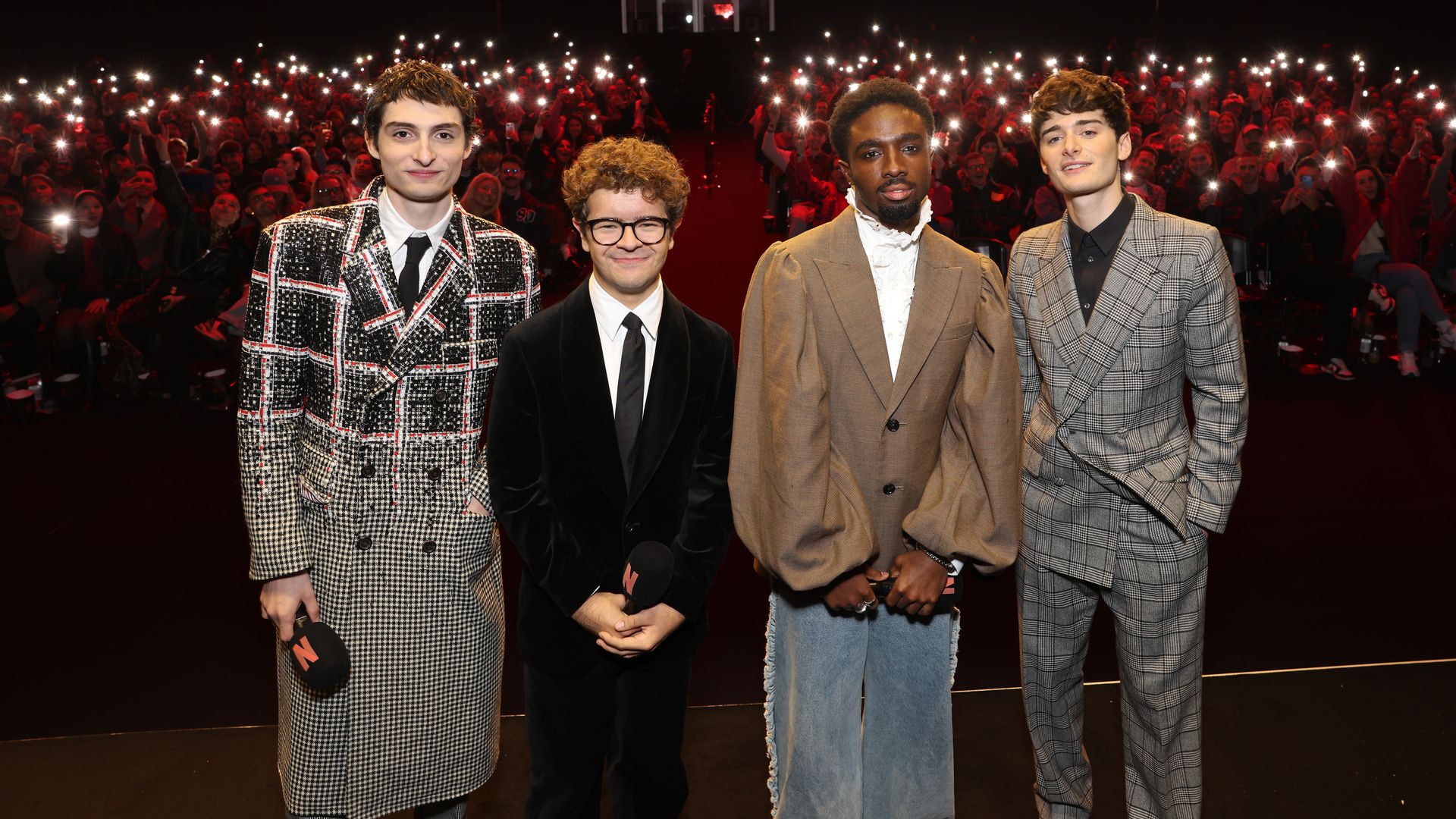 Los protagonistas de Stranger Things (Finn Wolfhard, Noah Schnapp, Gaten Matarazzo y Caleb McLaughlin) en el evento de presentación de la quinta temporada de la serie