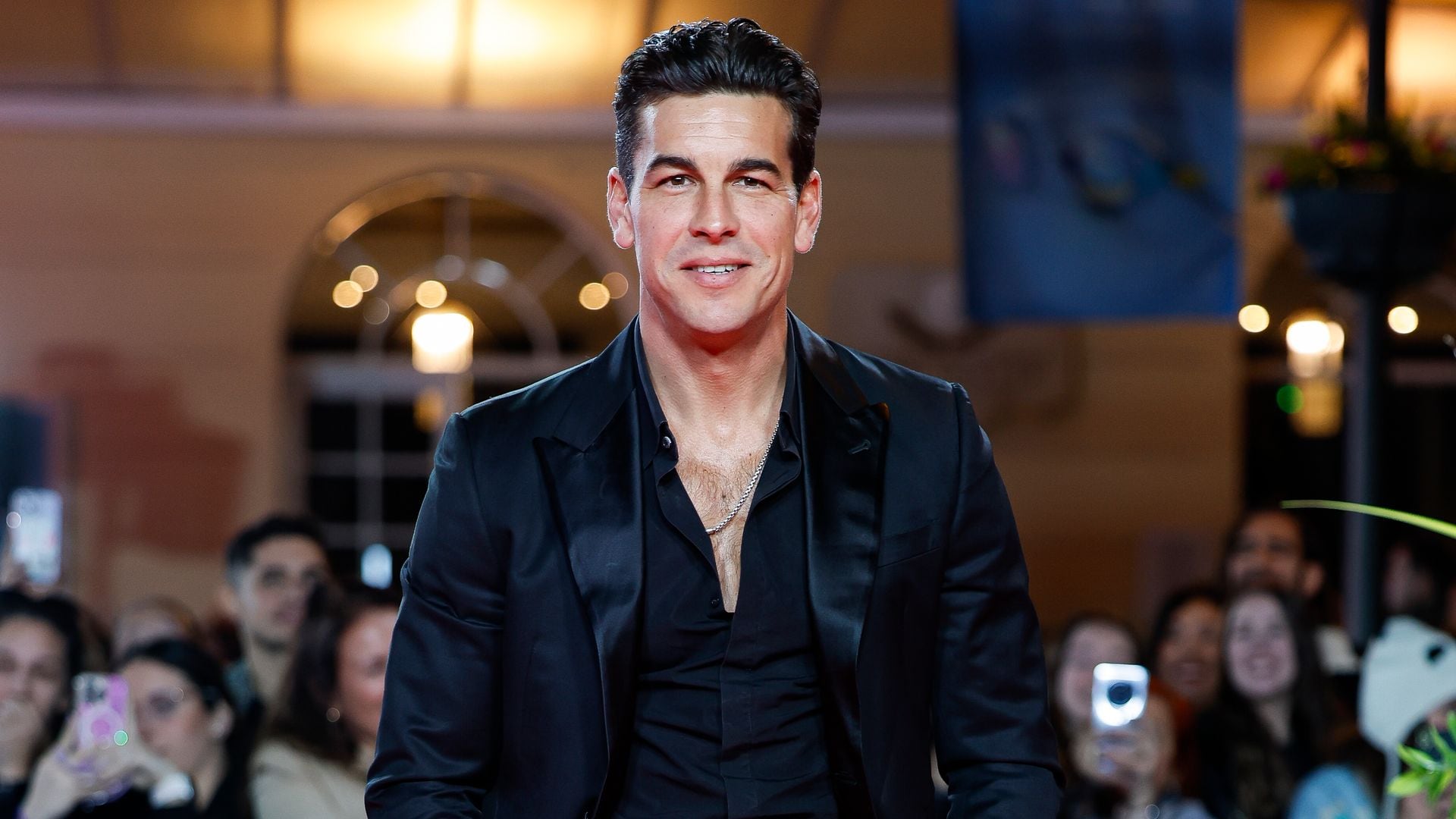 Mario Casas (39) confiesa que quiere tener familia numerosa: "Lo que tenga que venir, vendrá"
