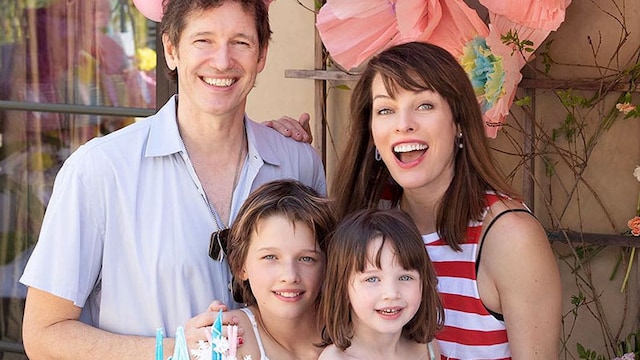 milla jovovich pregnant