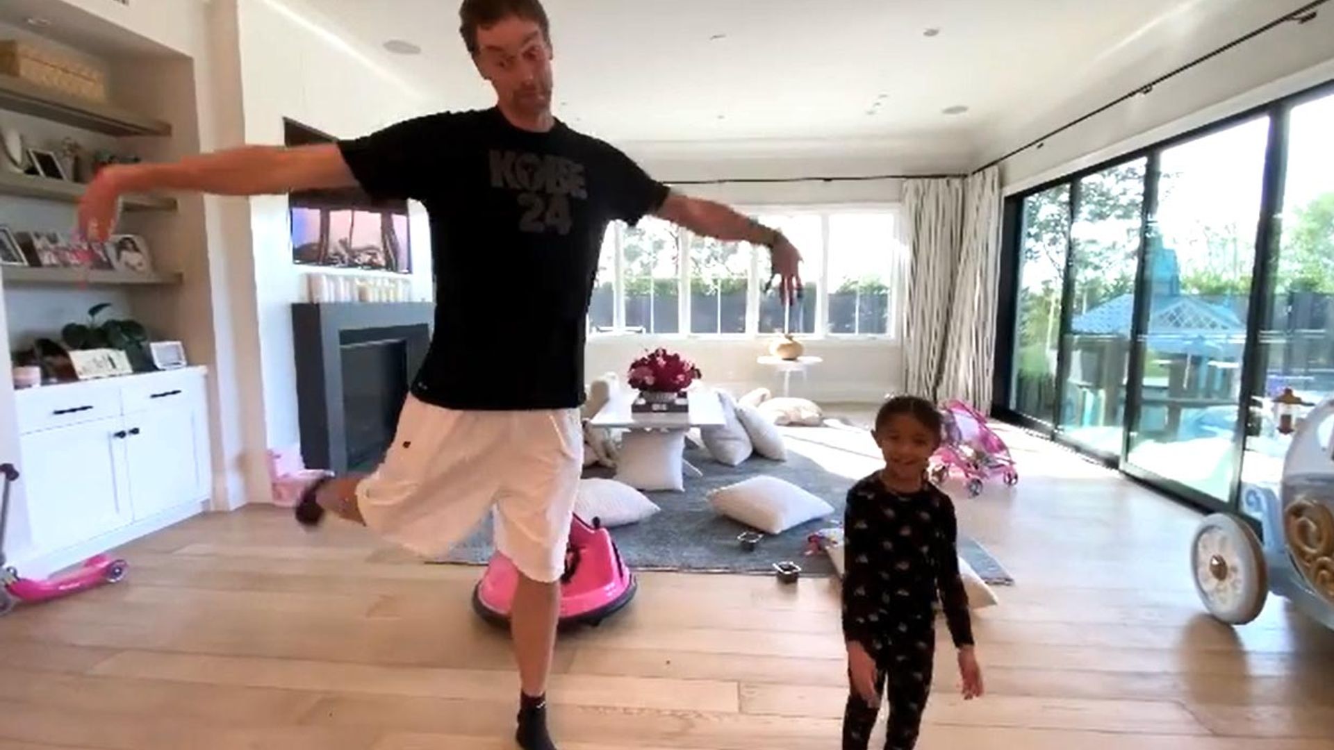 Pau Gasol, como nunca le habíamos visto: ¡bailando ballet con la hija de Kobe Bryant!