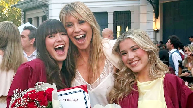 Raquel Meroño en la graduación de sus hijas Daniela y Martina