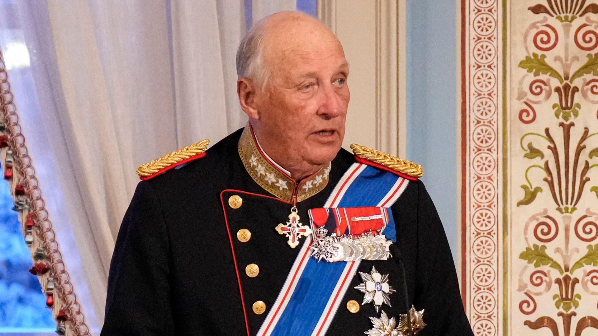 El rey Harald de Noruega en una cena de gala en Oslo en abril de 2025.
