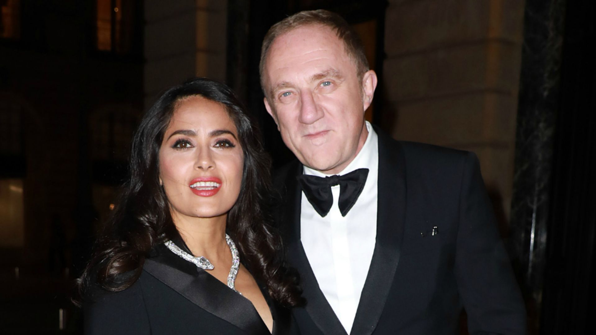 Salma Hayek y François-Henri Pinault llevan su estilo a otro nivel, en París