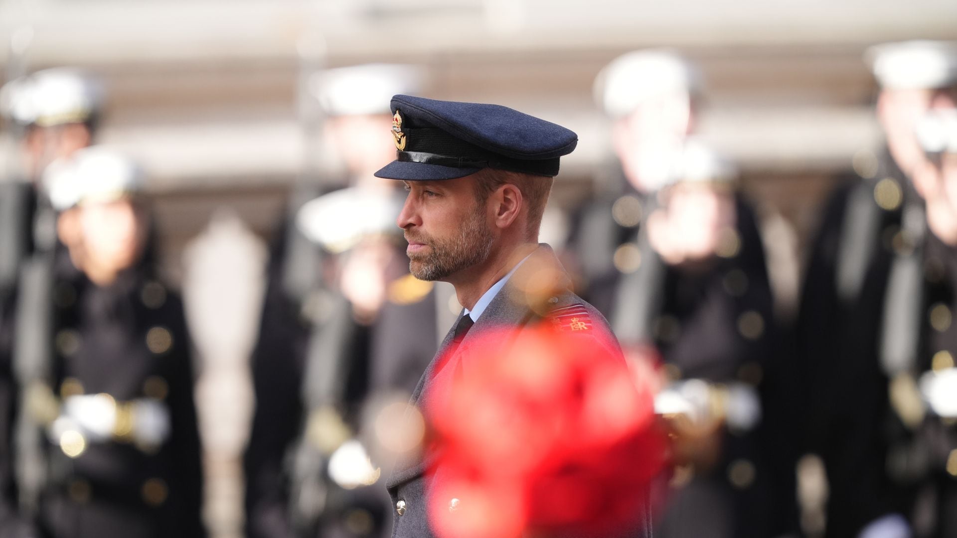 Kate y Guillermo acaparan todas las miradas en la ceremonia del Día del Recuerdo presidida por la Familia Real británica