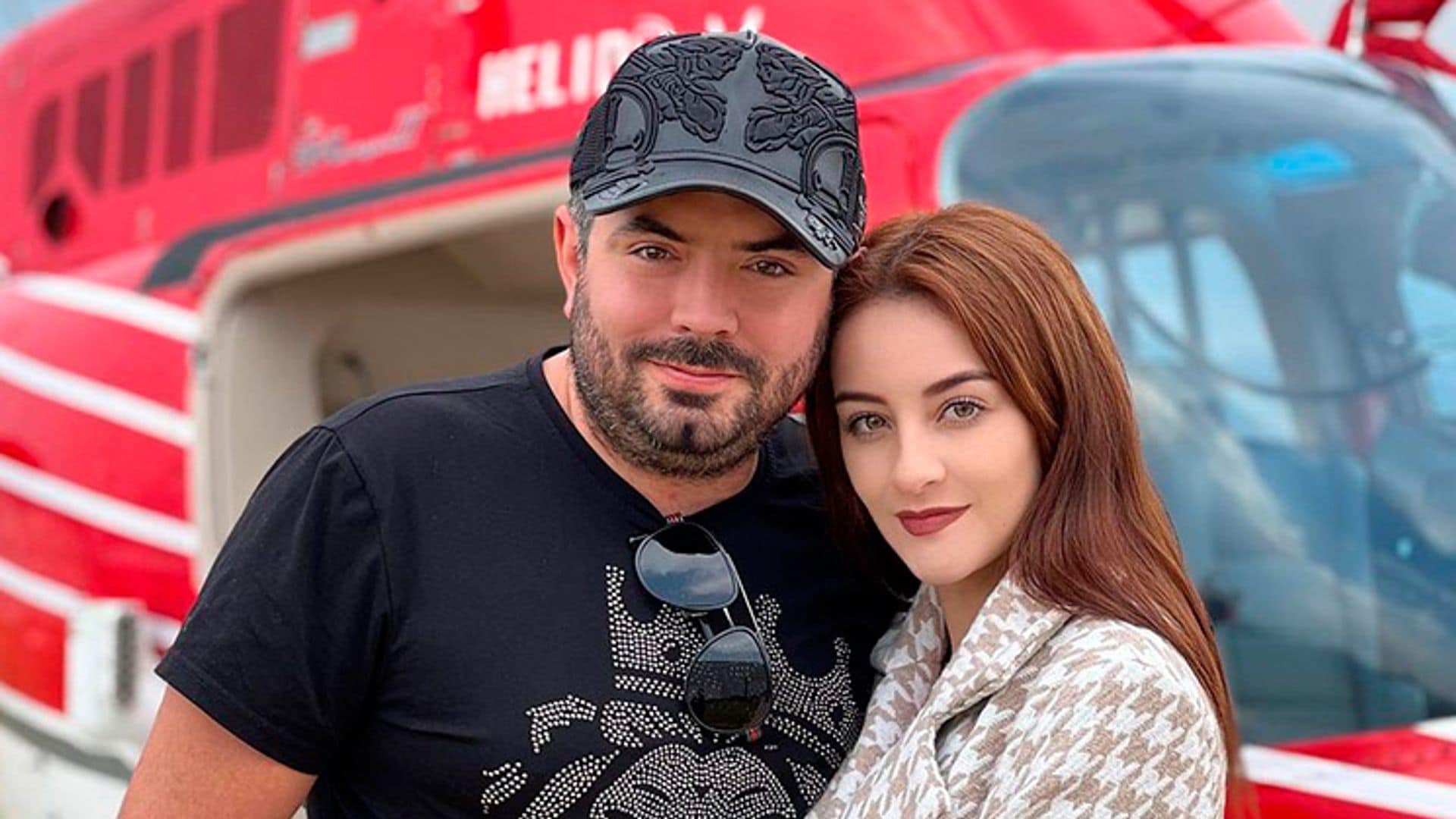 El actor reveló que Paola dará a luz en un hospital de la Ciudad de México 