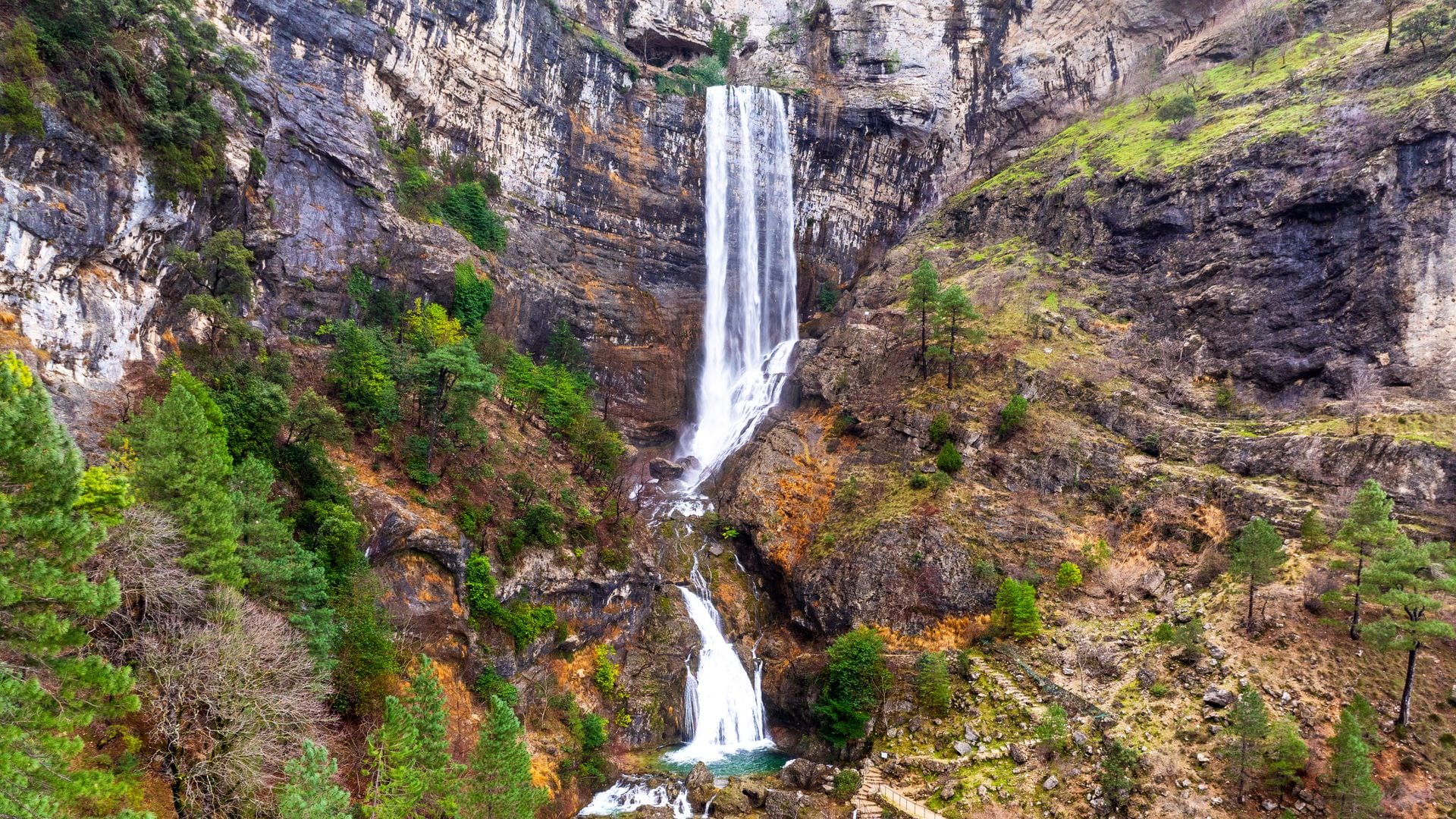 La cascada más alucinante de España está en Albacete: guía para no perdértela