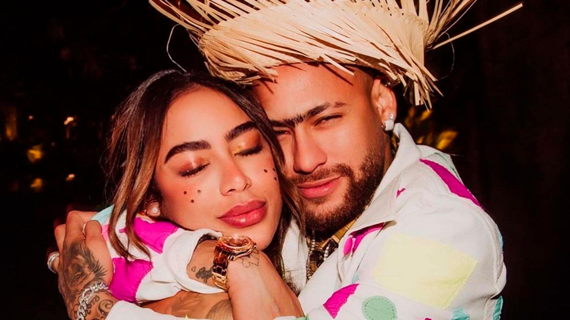 Conoce a Rafaella, la exuberante hermana de Neymar que se ha convertido en su gran apoyo