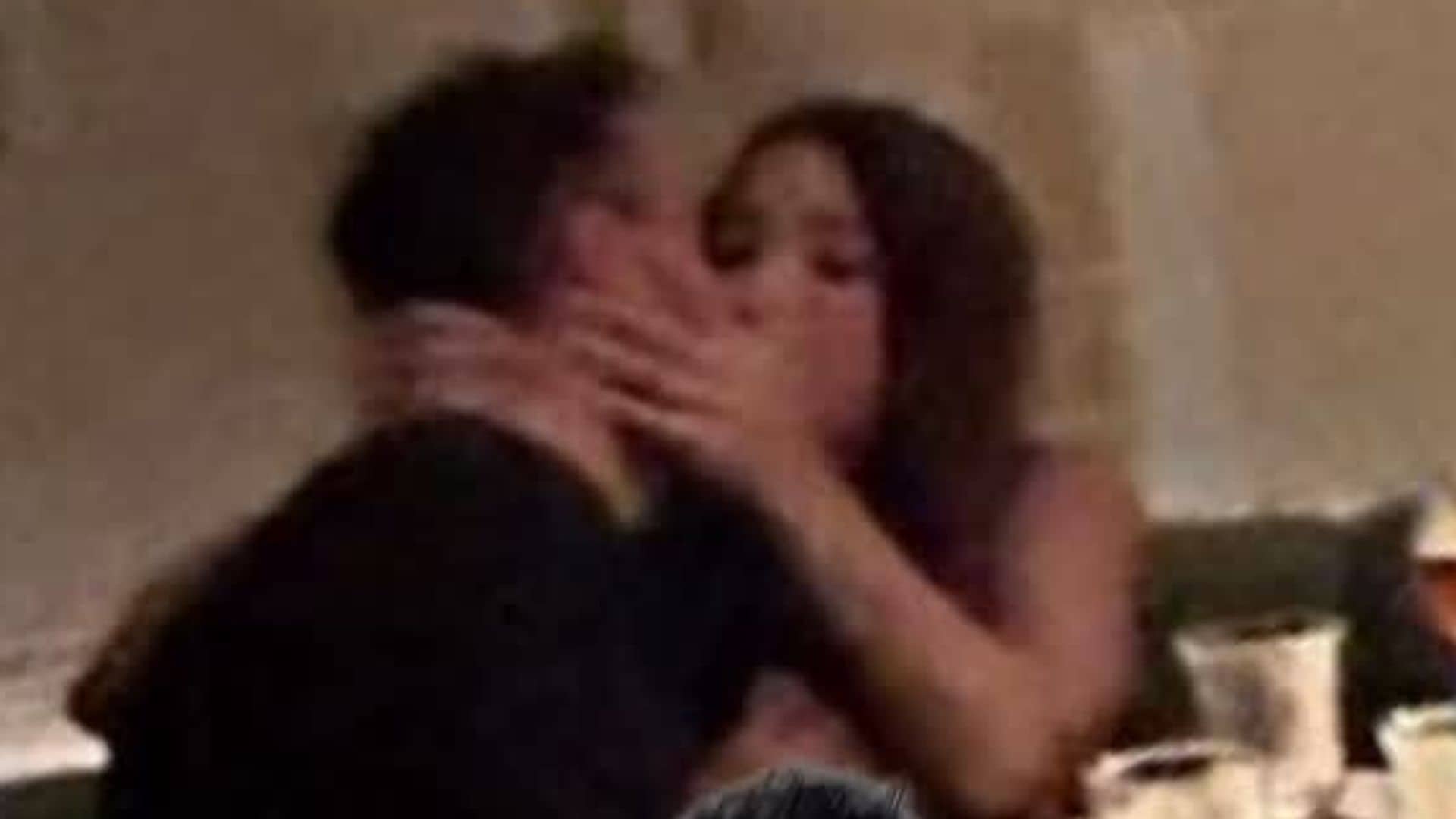El beso de Lola Indigo e IlloJuan que confirma su ¿relación?