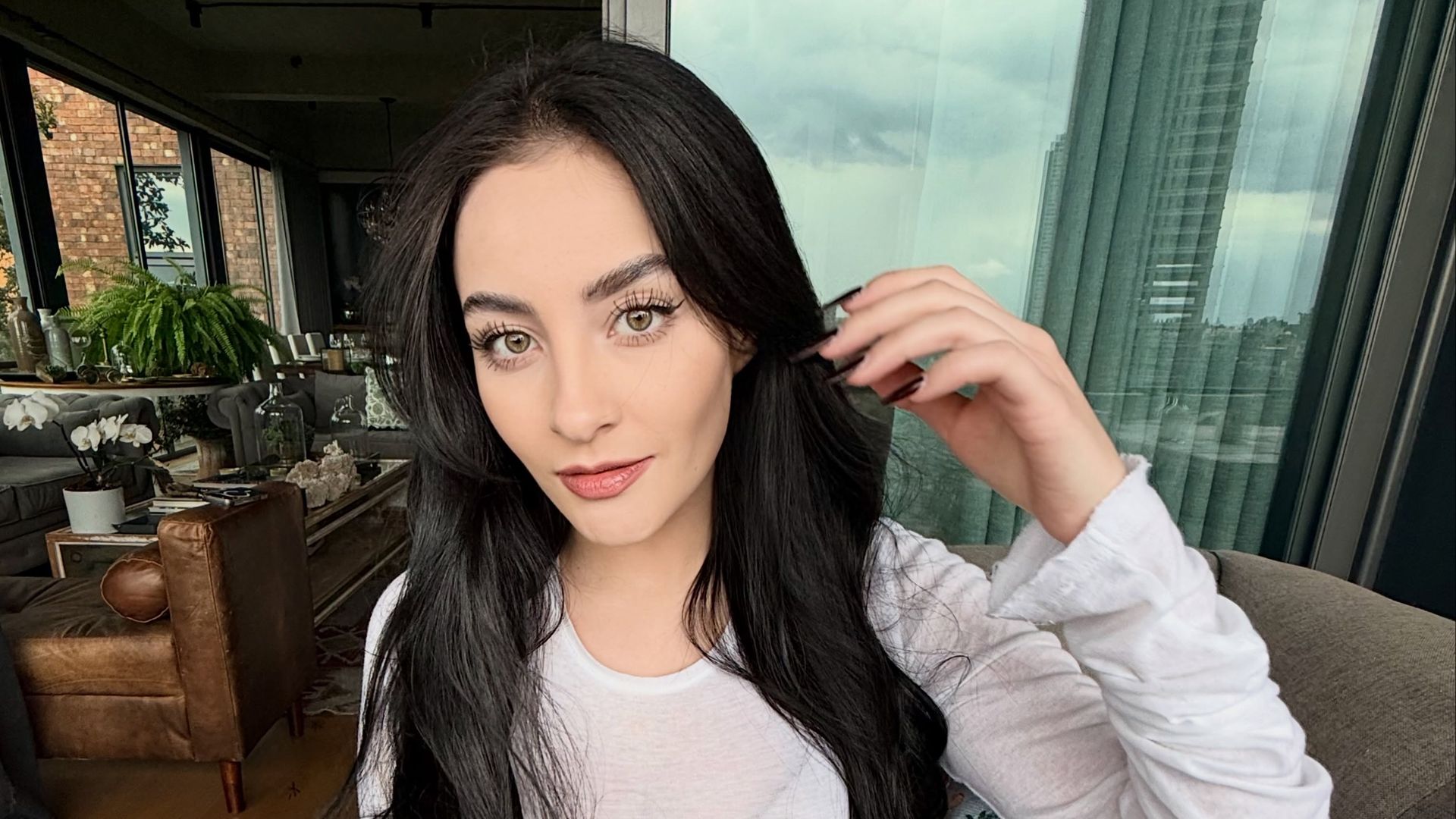 Paola Dalay rompe el silencio sobre su ruptura con José Eduardo Derbez.