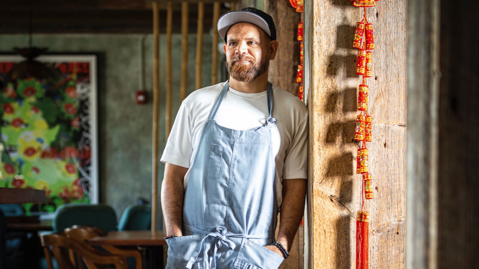 El chef colombiano César Zapata nos habló de su labor en No Kid Hungry.