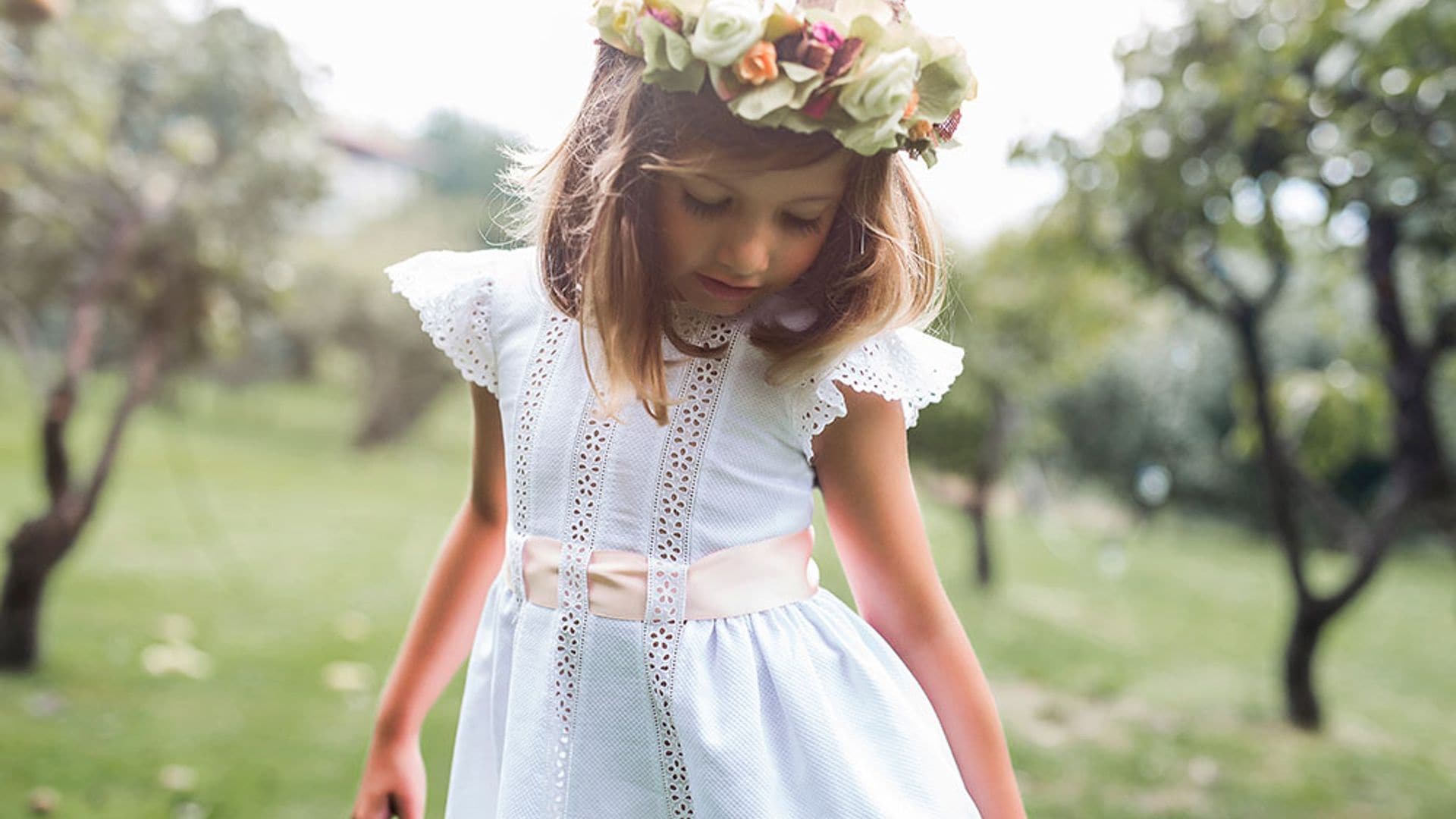 12 looks que te encantarán para vestir a los niños de arras en tu boda de primavera