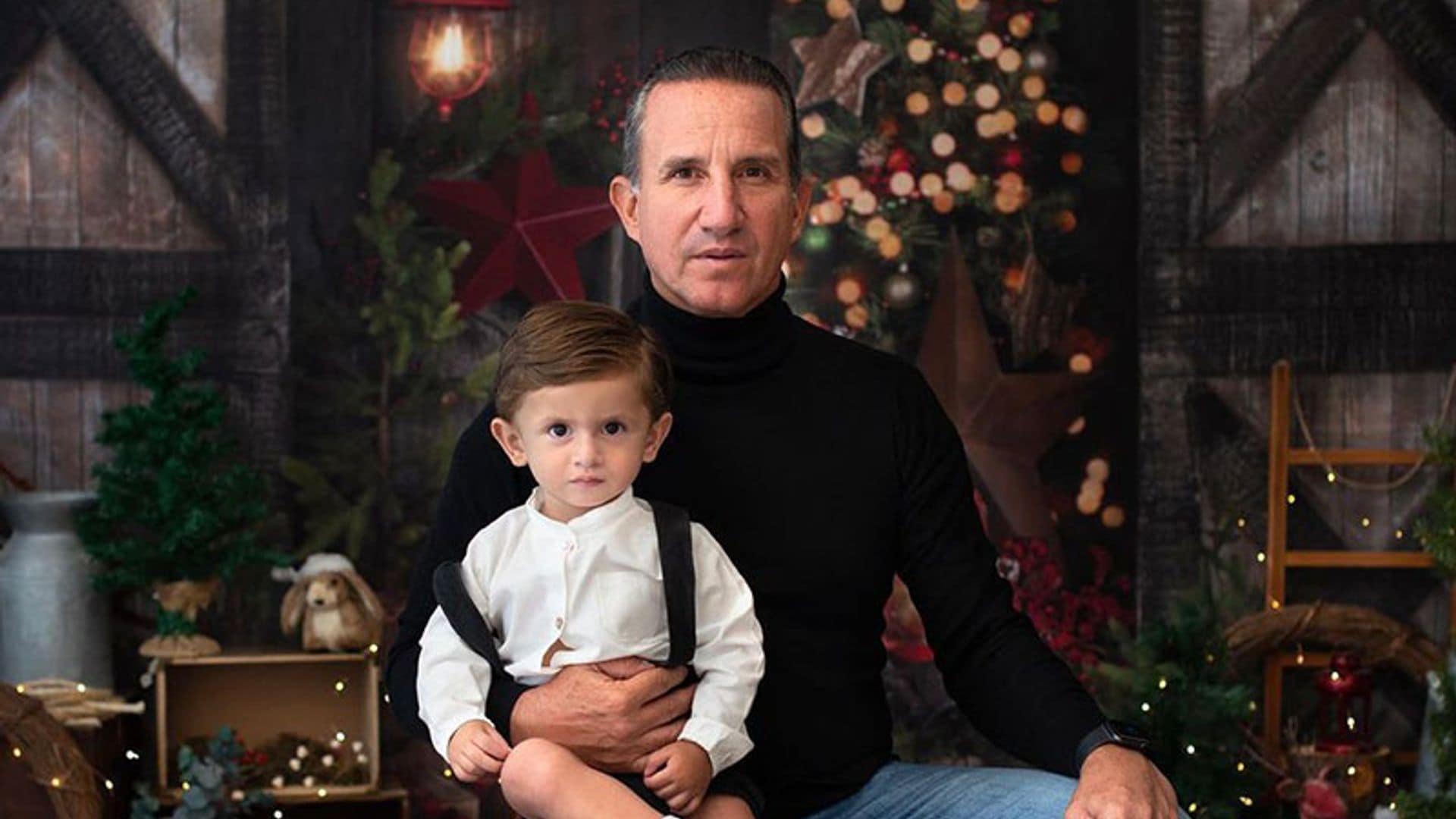 ¡Qué grande está! El hijo de Plutarco Haza y Ximena del Toro, el más tierno del posado navideño