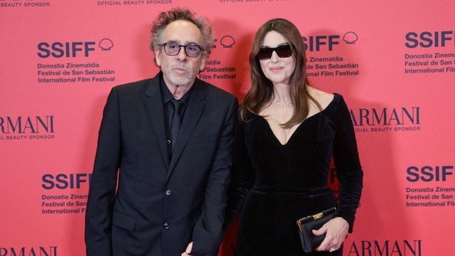 Monica Bellucci aparece por sorpresa con Tim Burton en el Festival de San Sebastian 