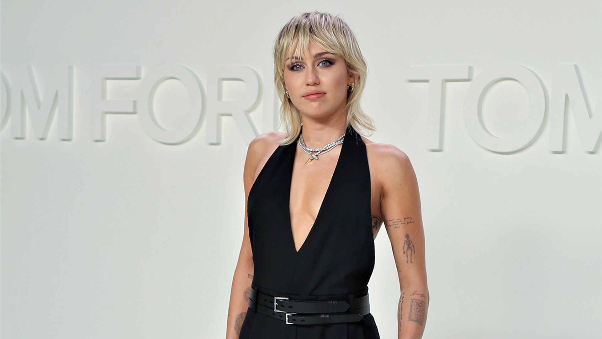 Miley Cyrus y Shakira tienen algo más en común que sus canciones sobre desamor