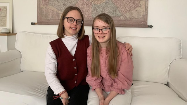 Sofía Zapata y Paula Pérez, adolescentes con síndrome de Down