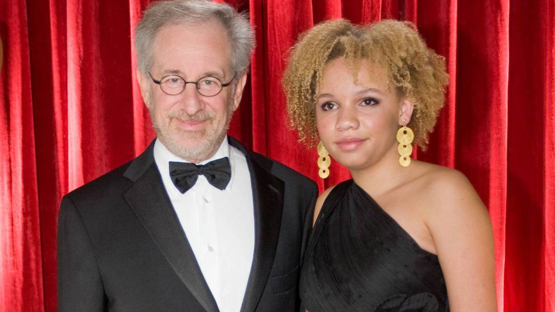 Detenida Mikaela, la hija más polémica de Steven Spielberg