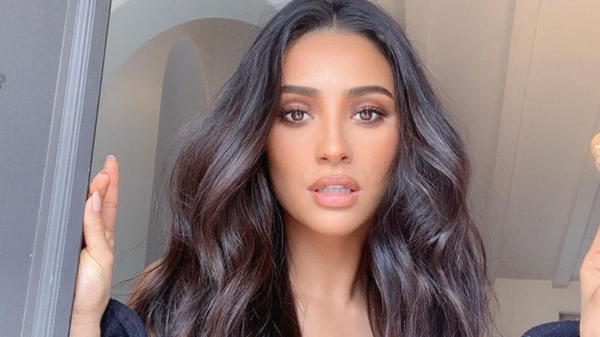 La brocha de maquillaje favorita de las 'celebrities' que promete una piel perfecta
