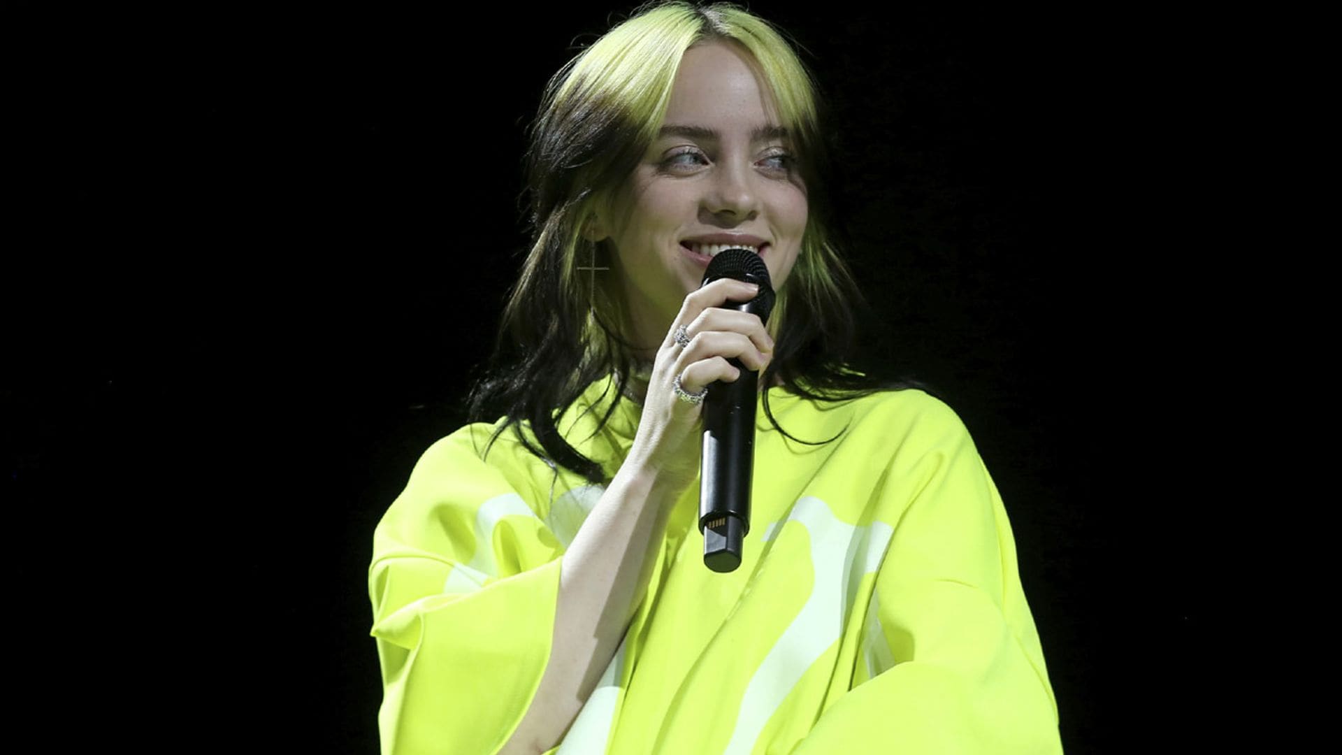 El aplaudido gesto Billie Eilish al detener un concierto para ayudar a un fan
