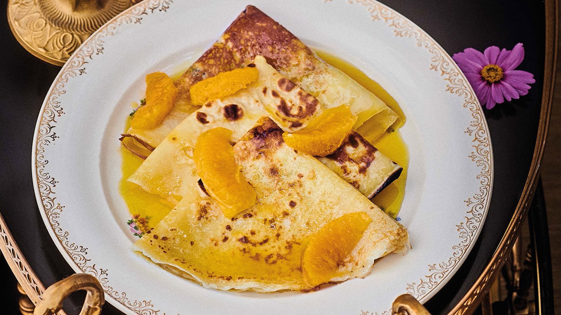 Crepes 'Suzette' y supremas de naranja flambeadas