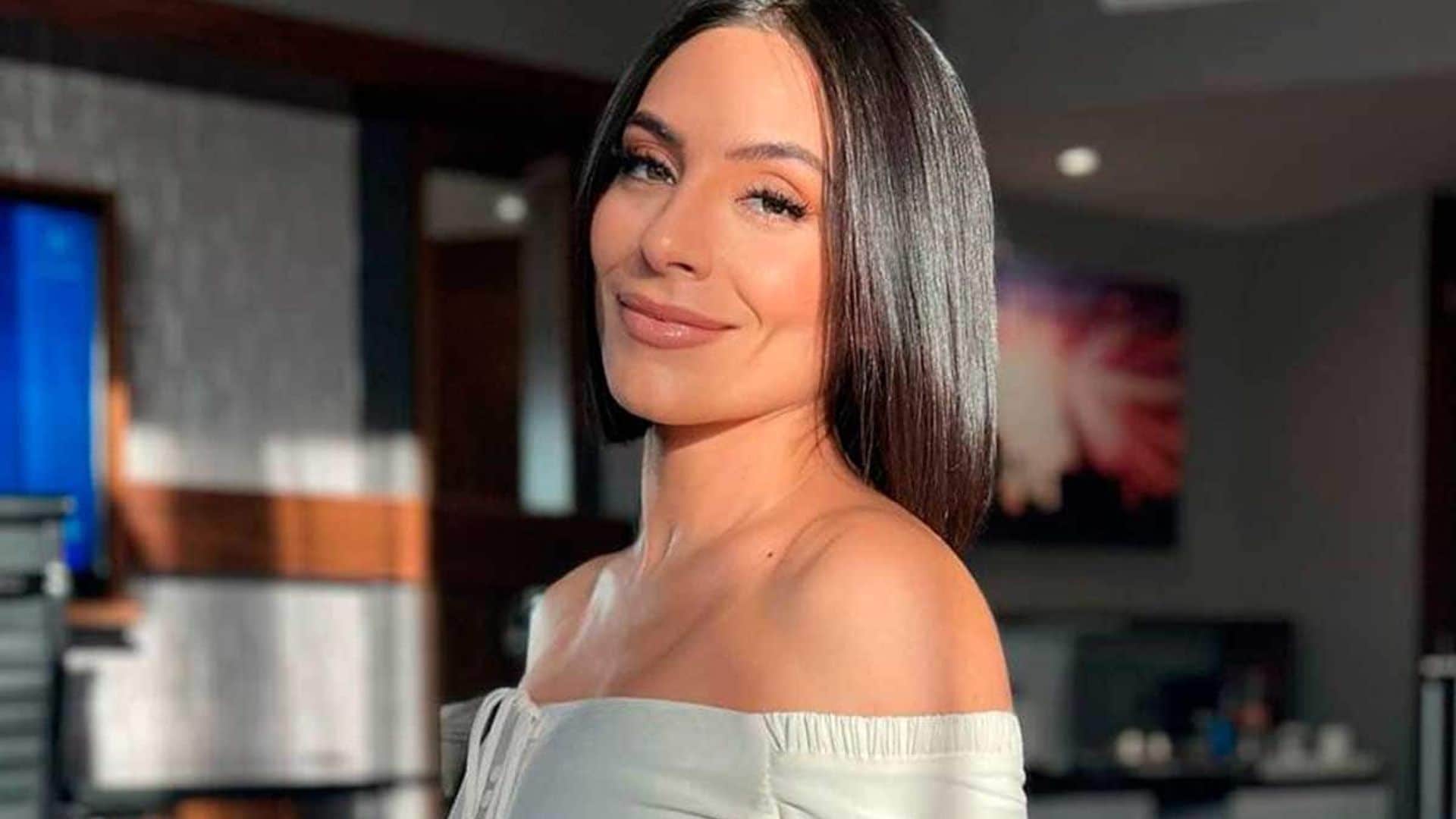 En una fecha muy especial, Ana Brenda Contreras comparte un nuevo posado con su prometido