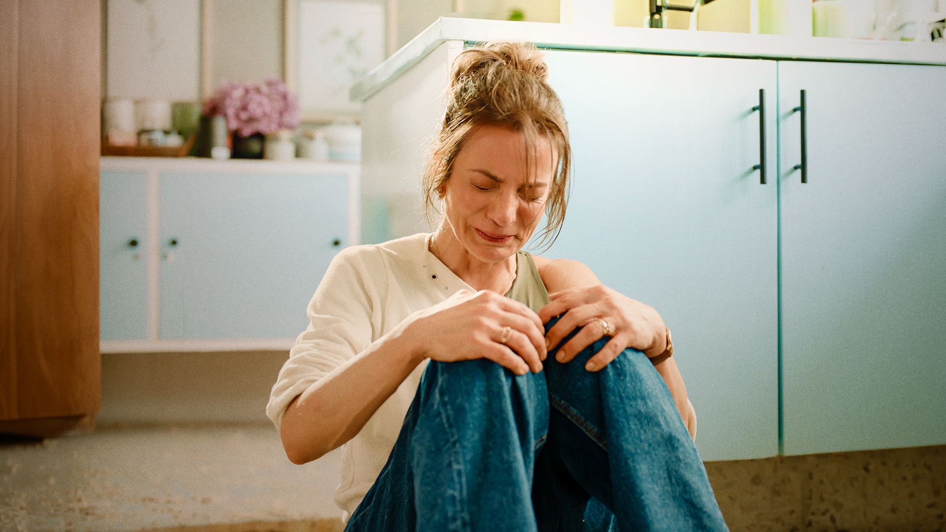 Silvia Navarro en 'El Otro Padre', de Netflix.