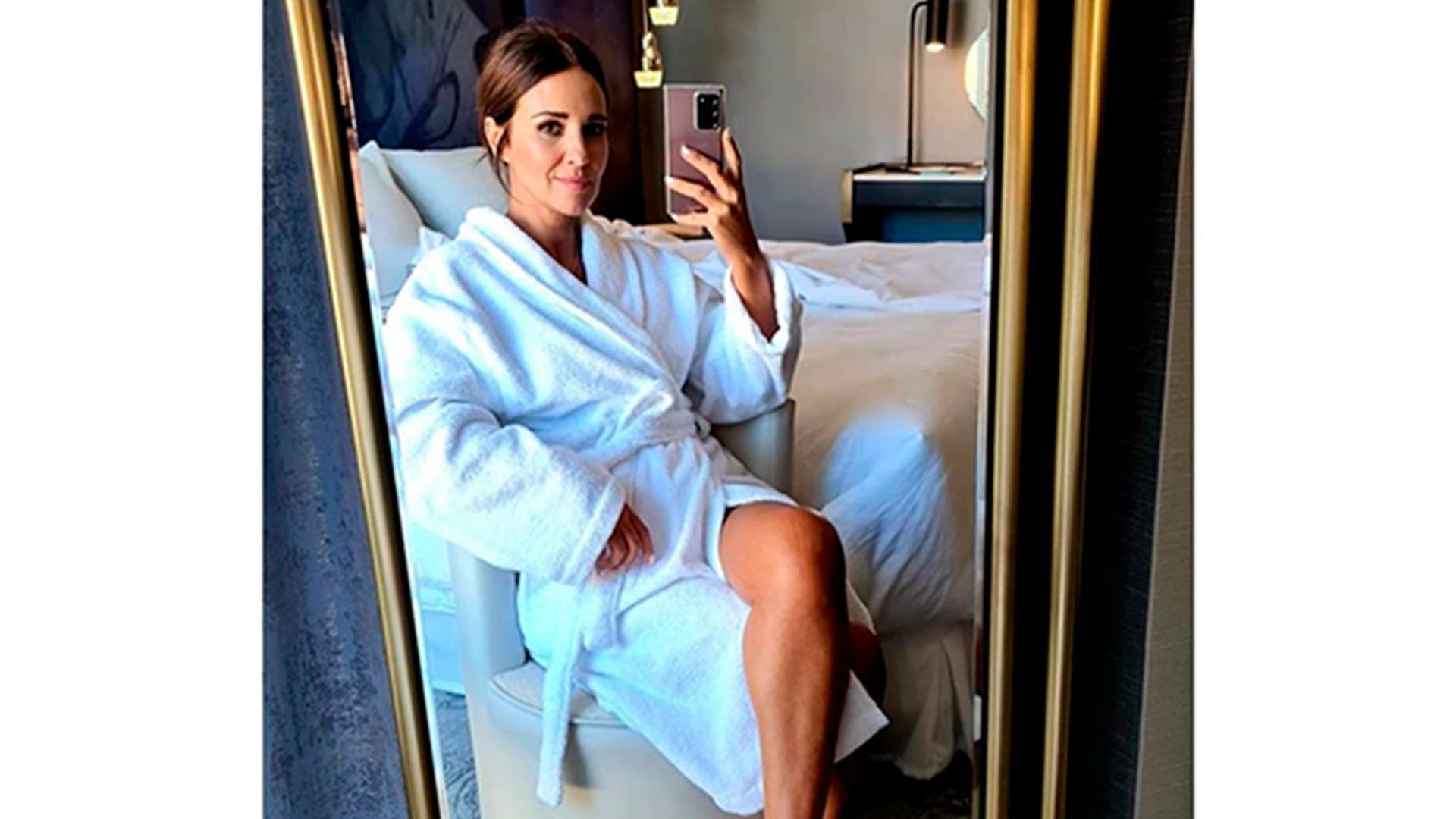 Paula Echevarría, 'siempre diva, nunca indiva' hasta en albornoz, según su hija Daniella