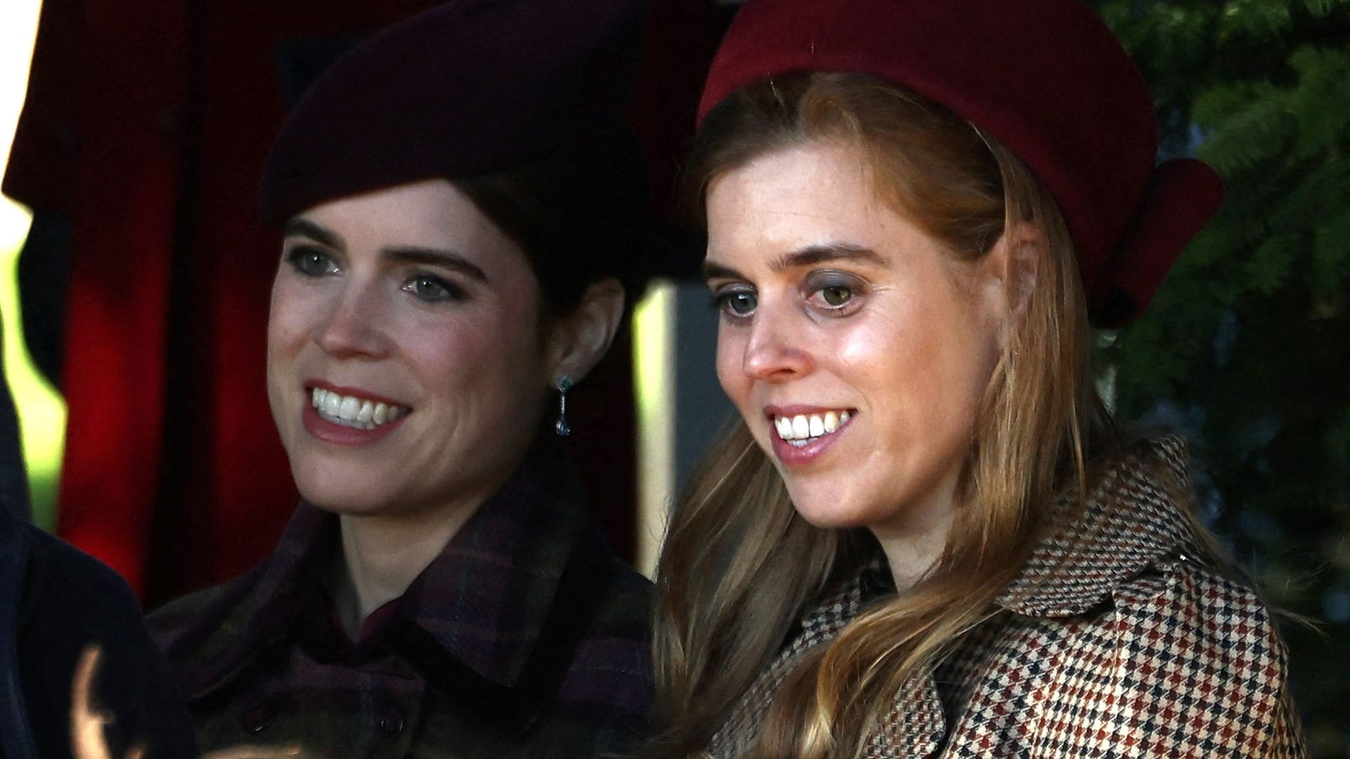 Eugenia y Beatriz de York en Sandringham