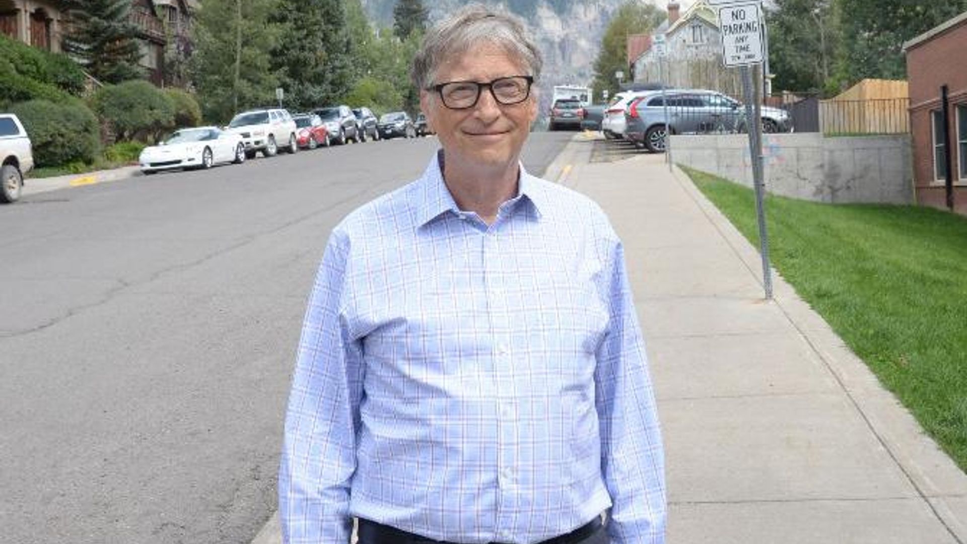 Bill Gates predice tres carreras que la inteligencia artificial no reemplazará