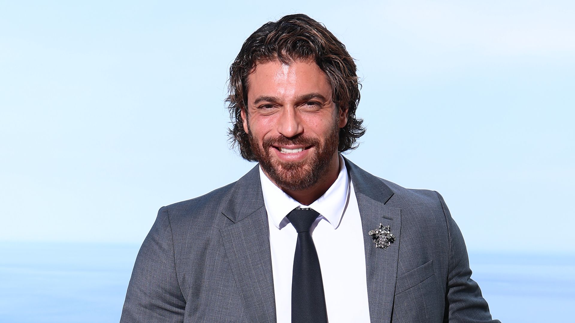 Can Yaman abre su corazón latino y nos habla de 'El Turco', las ganas de compartir el set con William Levy y su favorito para ganar el Mundial 2026
