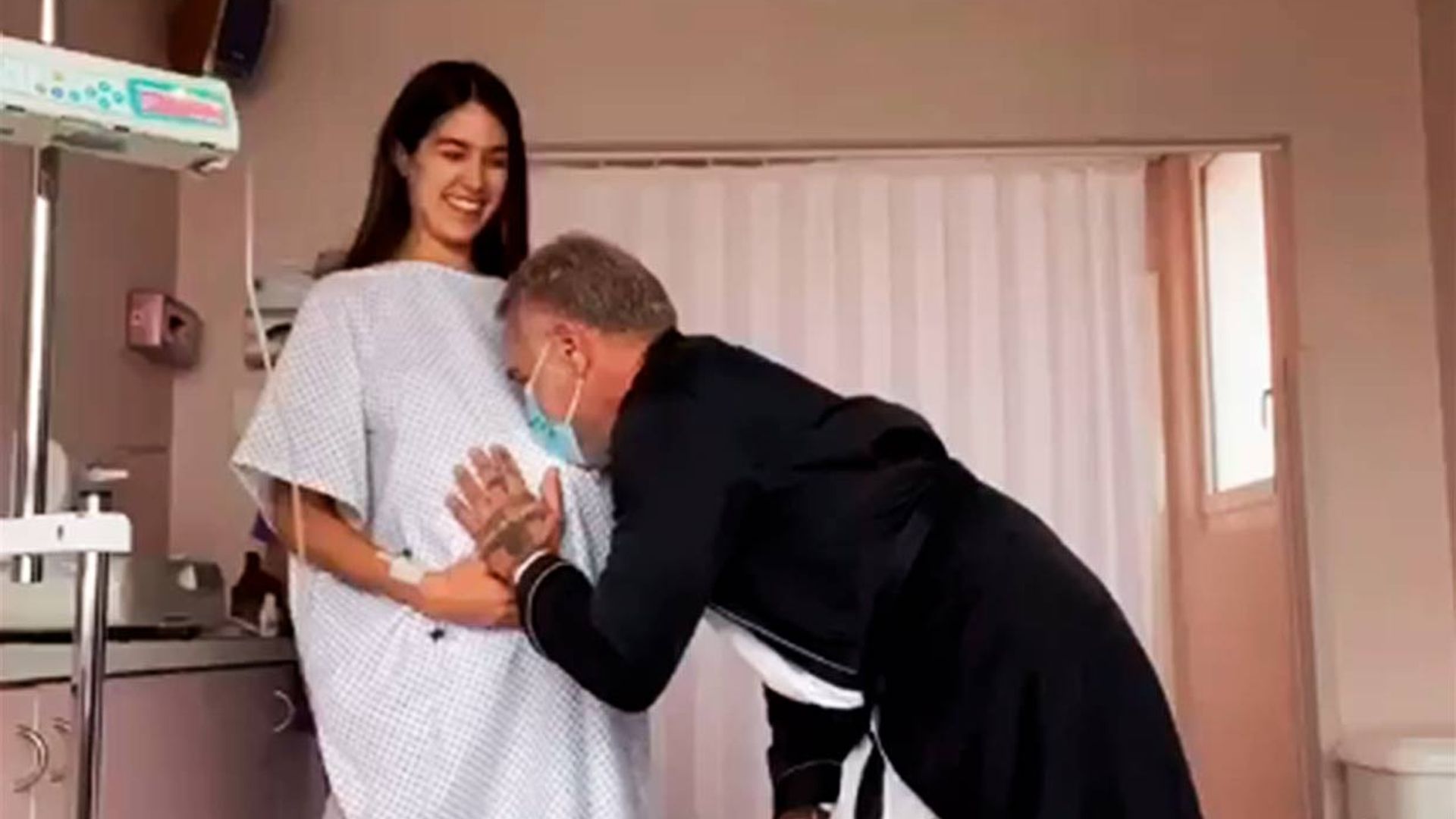El baile de Gianluca Vacchi y Sharon Fonseca en la ¡sala de partos!