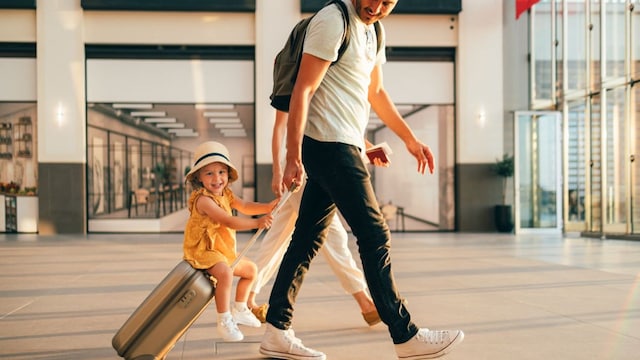 que llevar maleta viajar con ninos